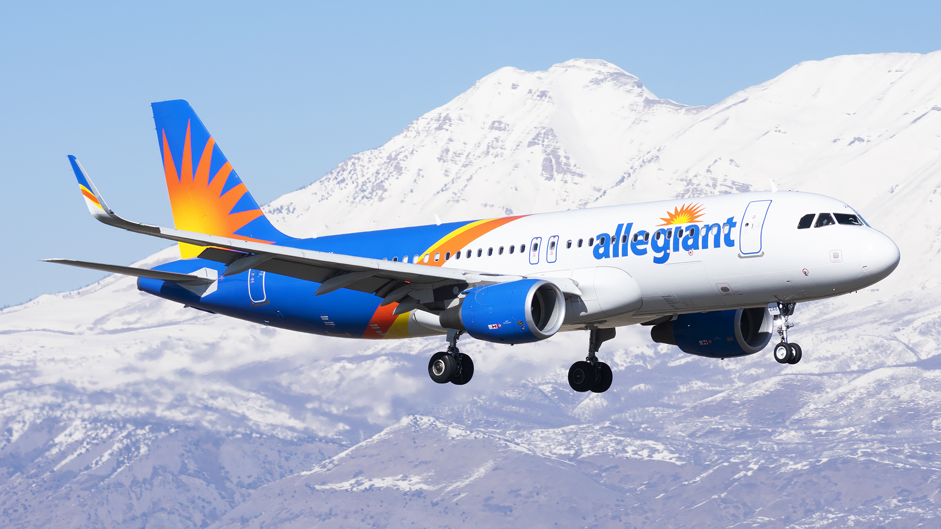 Full size: Allegiant Airbus A320 N248NV at Provo Municipal Airport