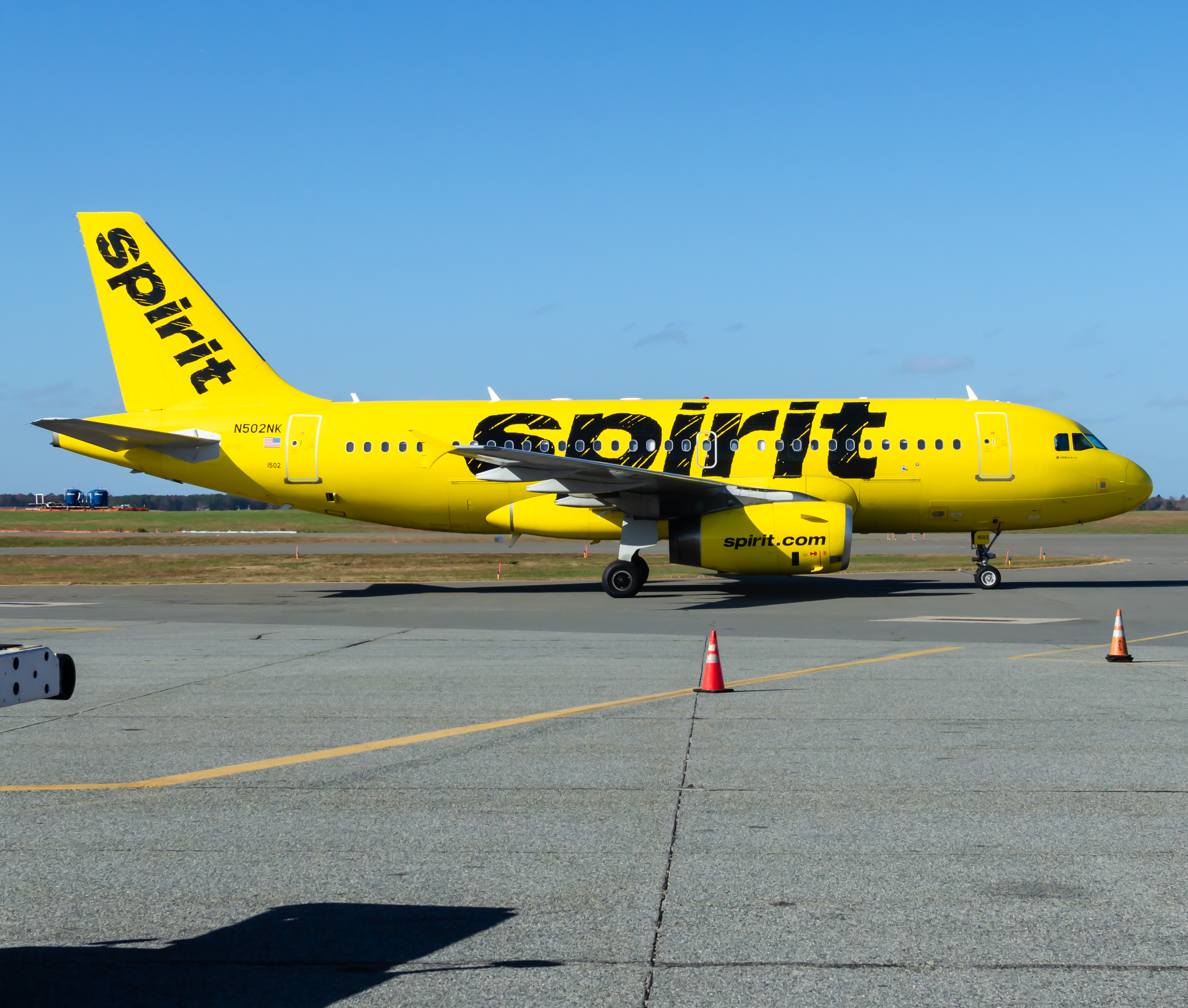 Full size: Spirit Airlines Airbus A319 N502NK at Atlantic City International Airport