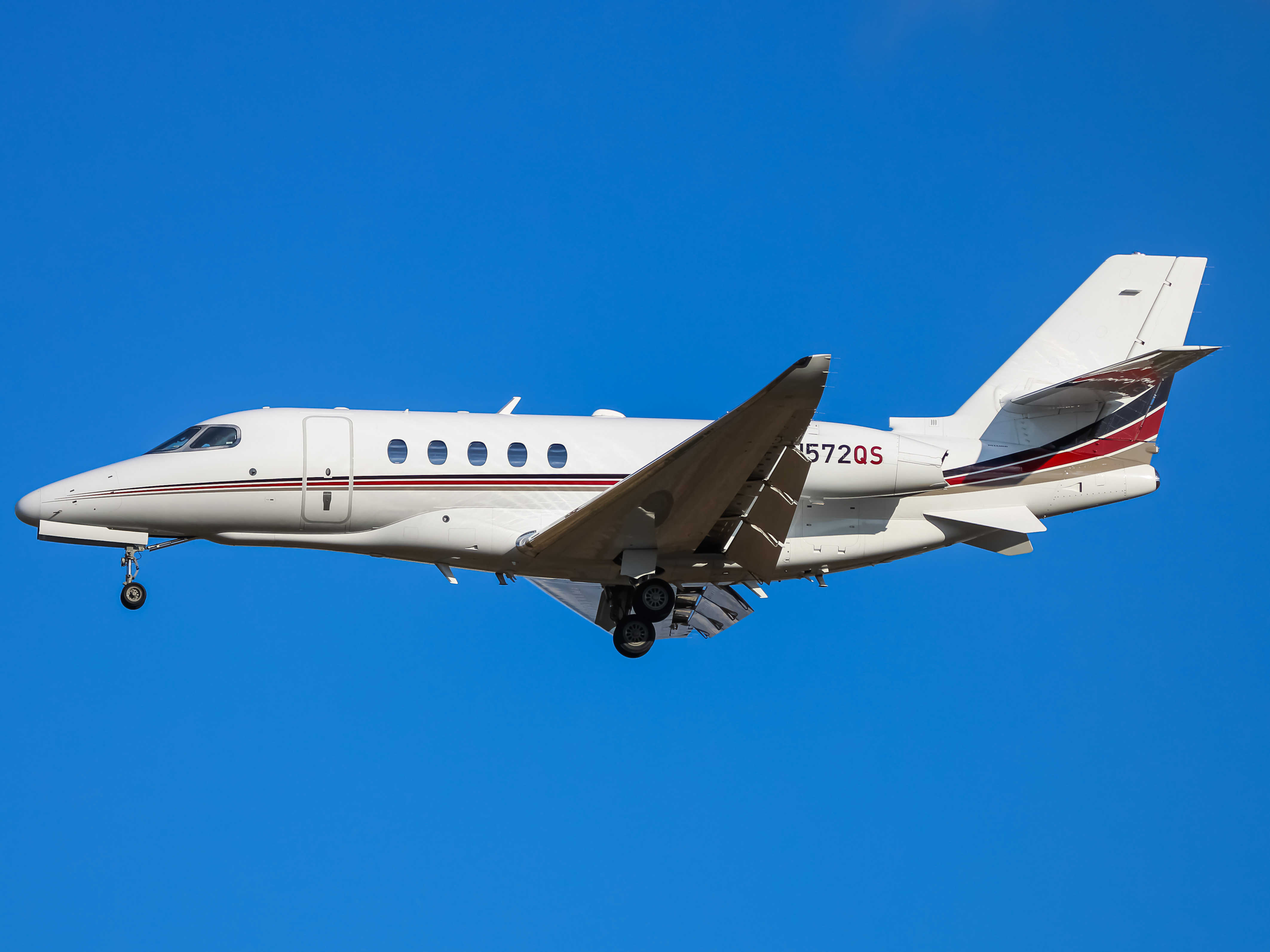 Full size: PRIVATE Cessna 680 Citation Latitude N572QS at Washington Dulles International Airport