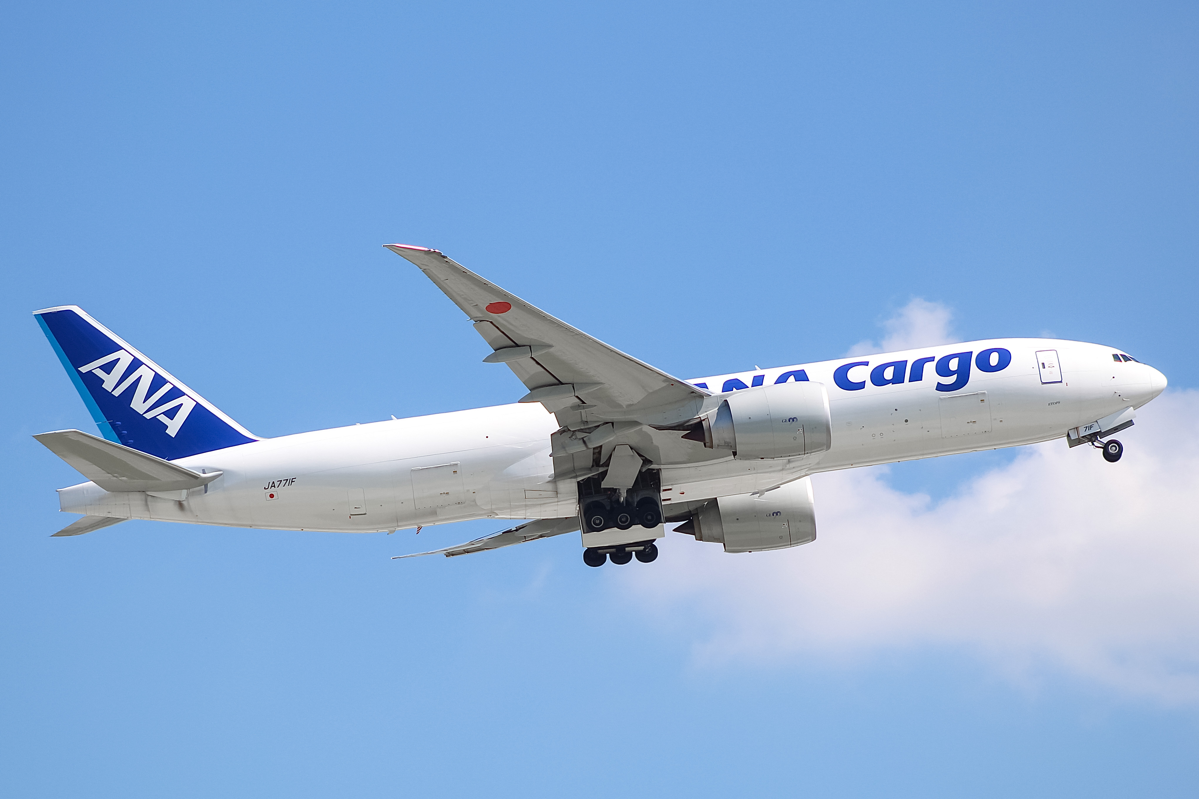 Full size: ANA Cargo Boeing 777-F JA771F at Chicago O'Hare International Airport