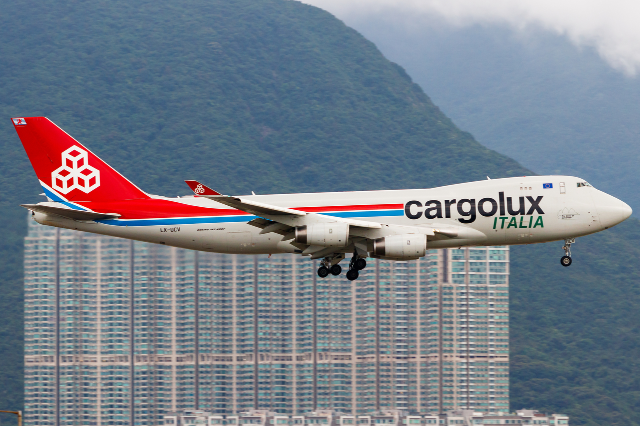Full size: CargoLux Italia Boeing 747-400F LX-UCV at Hong Kong International Airport