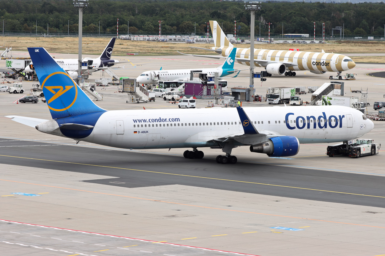 Full size: Condor Boeing 767-300ER D-ABUK at Frankfurt International Airport