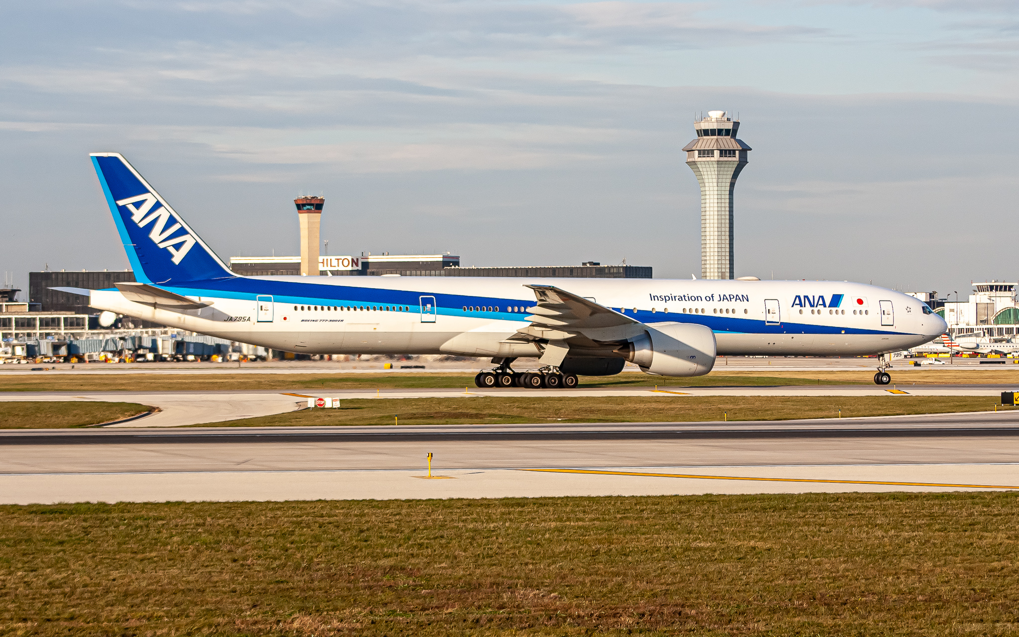 Full size: All Nippon Airways Boeing 777-300ER JA795A at Chicago O'Hare International Airport