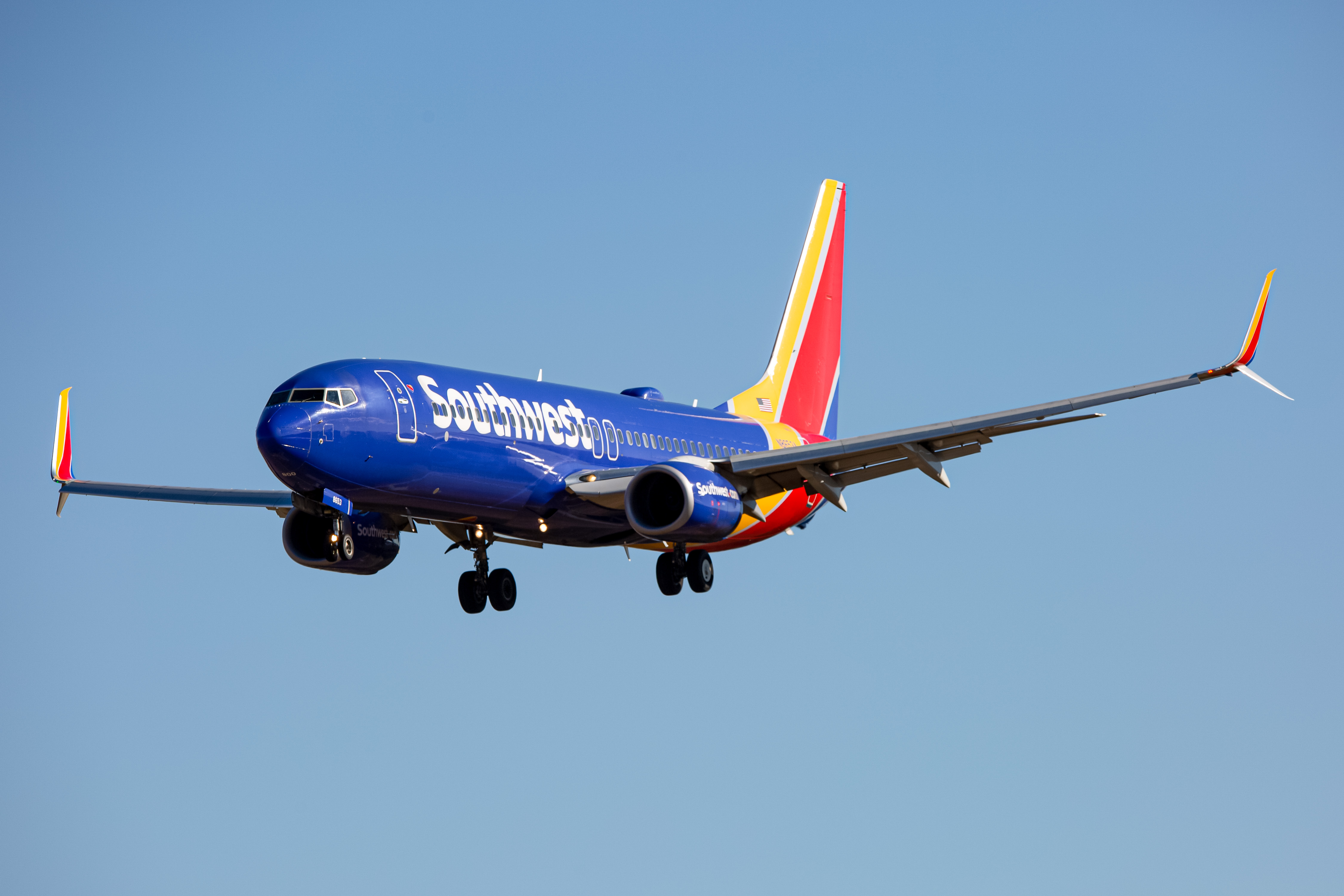 Full size: Southwest Airlines Boeing 737-800 N8653A at Baltimore/Washington International Thurgood Marshall Airport