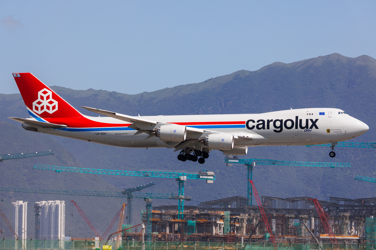 Full size: CargoLux Boeing 747-8F LX-VCH at Hong Kong International Airport