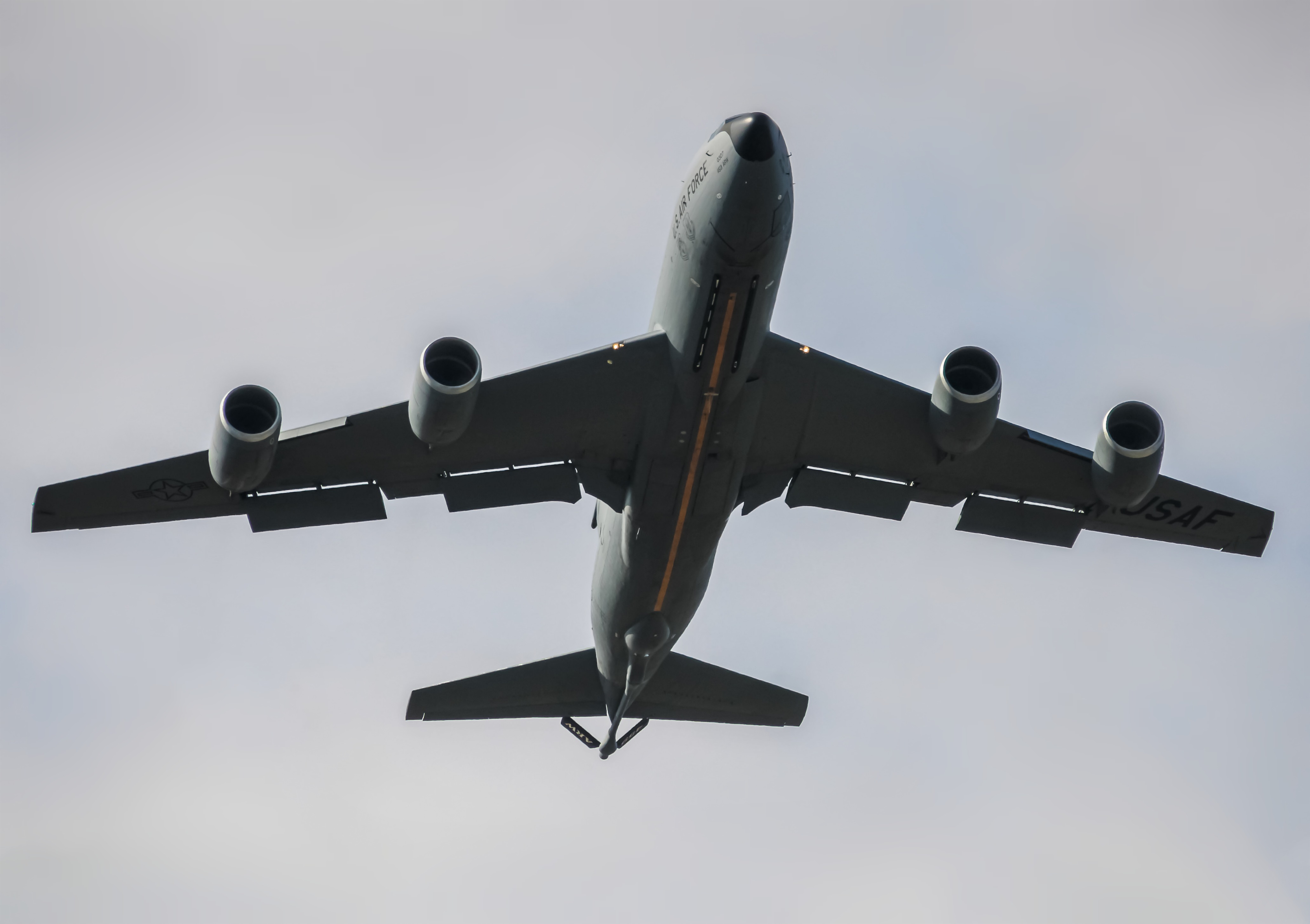 Full size: USAF - United States Air Force Boeing KC-135 Stratotanker 61-0307 at Joint Base Andrews