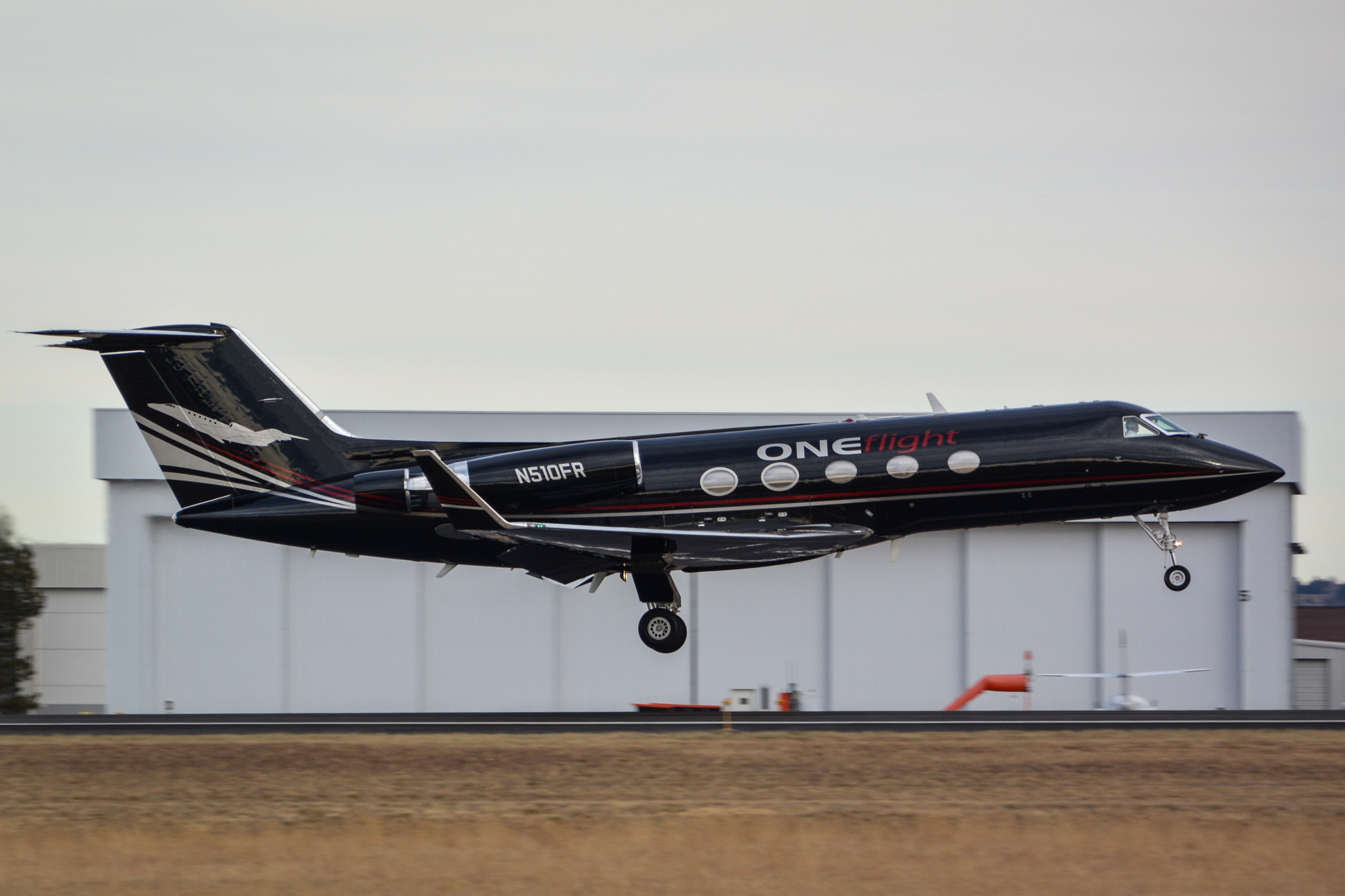 Full size: ONEflight International Gulfstream III N510FR at Centennial Airport