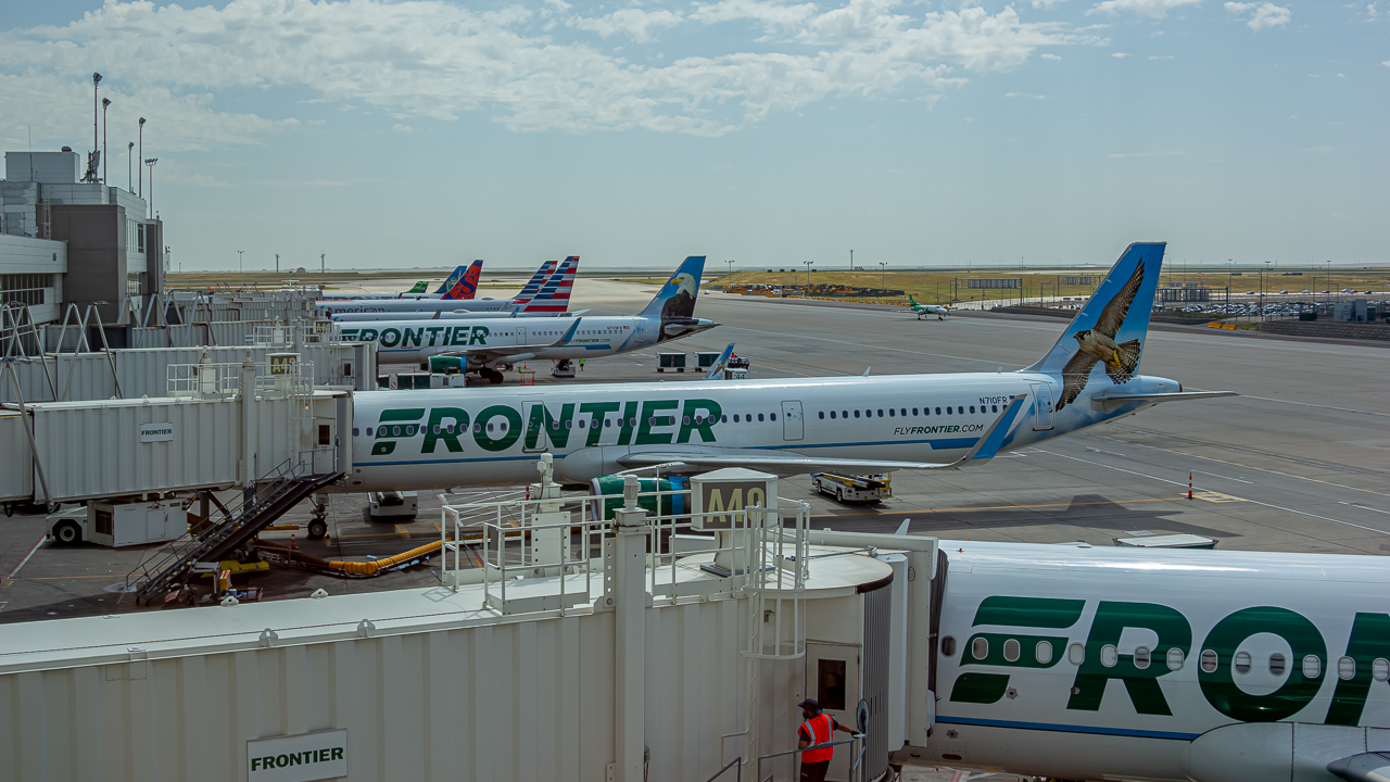 Full size: Airport Photo KDEN at Denver International Airport