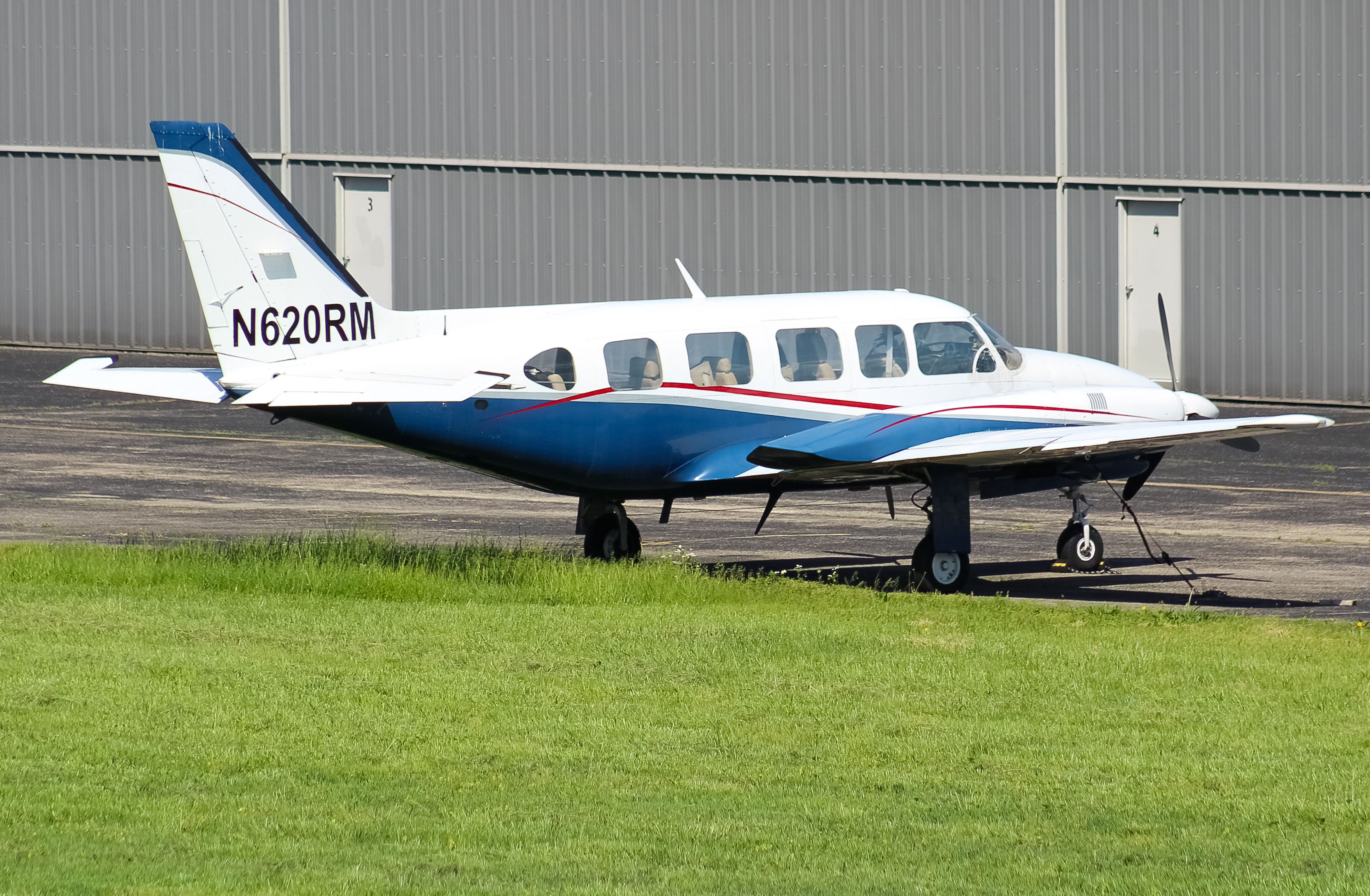 Full size: PRIVATE  Piper PA-31 N620RM at Cincinnati Municipal Airport/Lunken Field