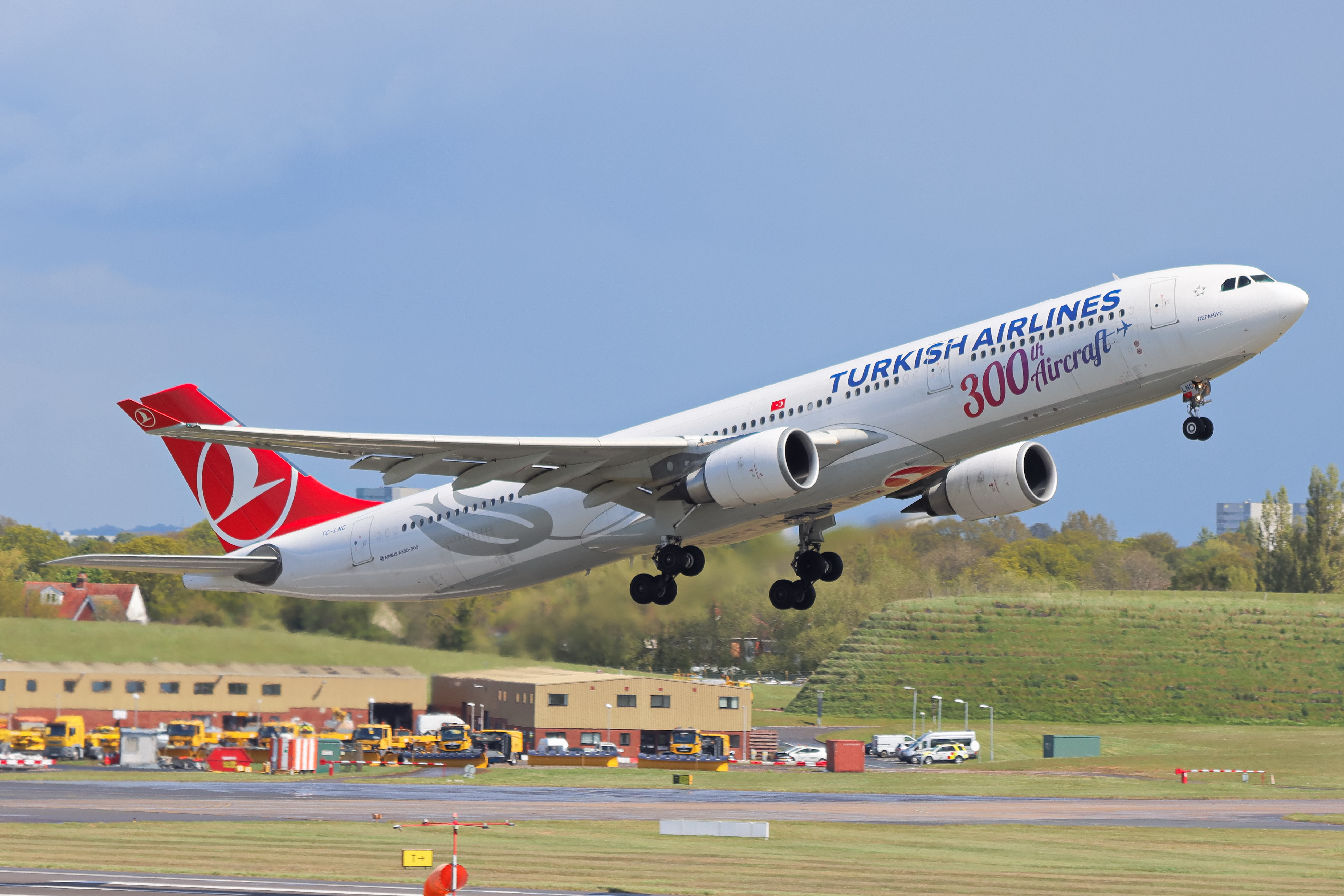 Full size: Turkish Airlines Airbus A330-300 TC-LNC at Birmingham Airport