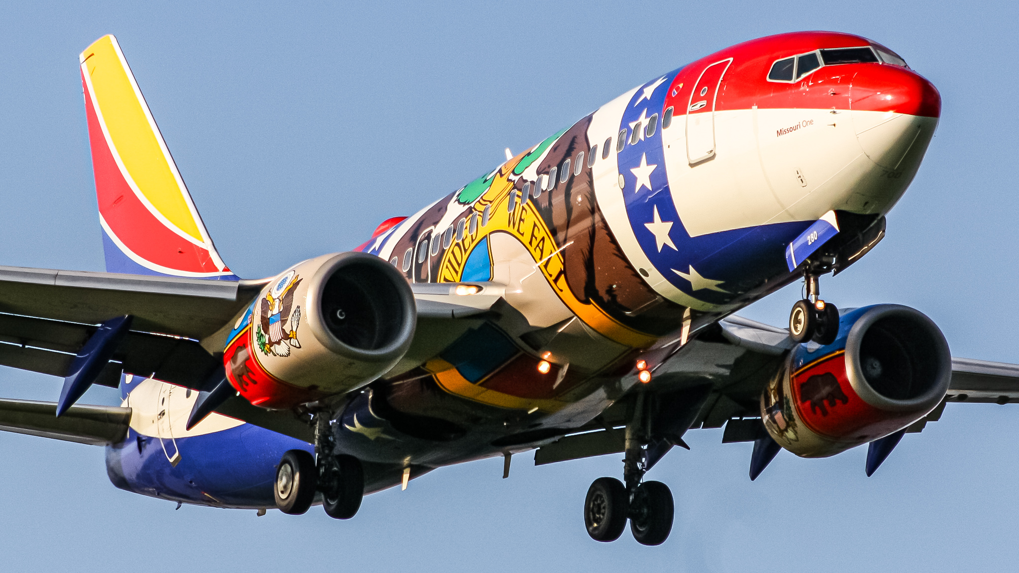 Full size: Southwest Airlines Boeing 737-700 N280WN at Ronald Reagan National Airport