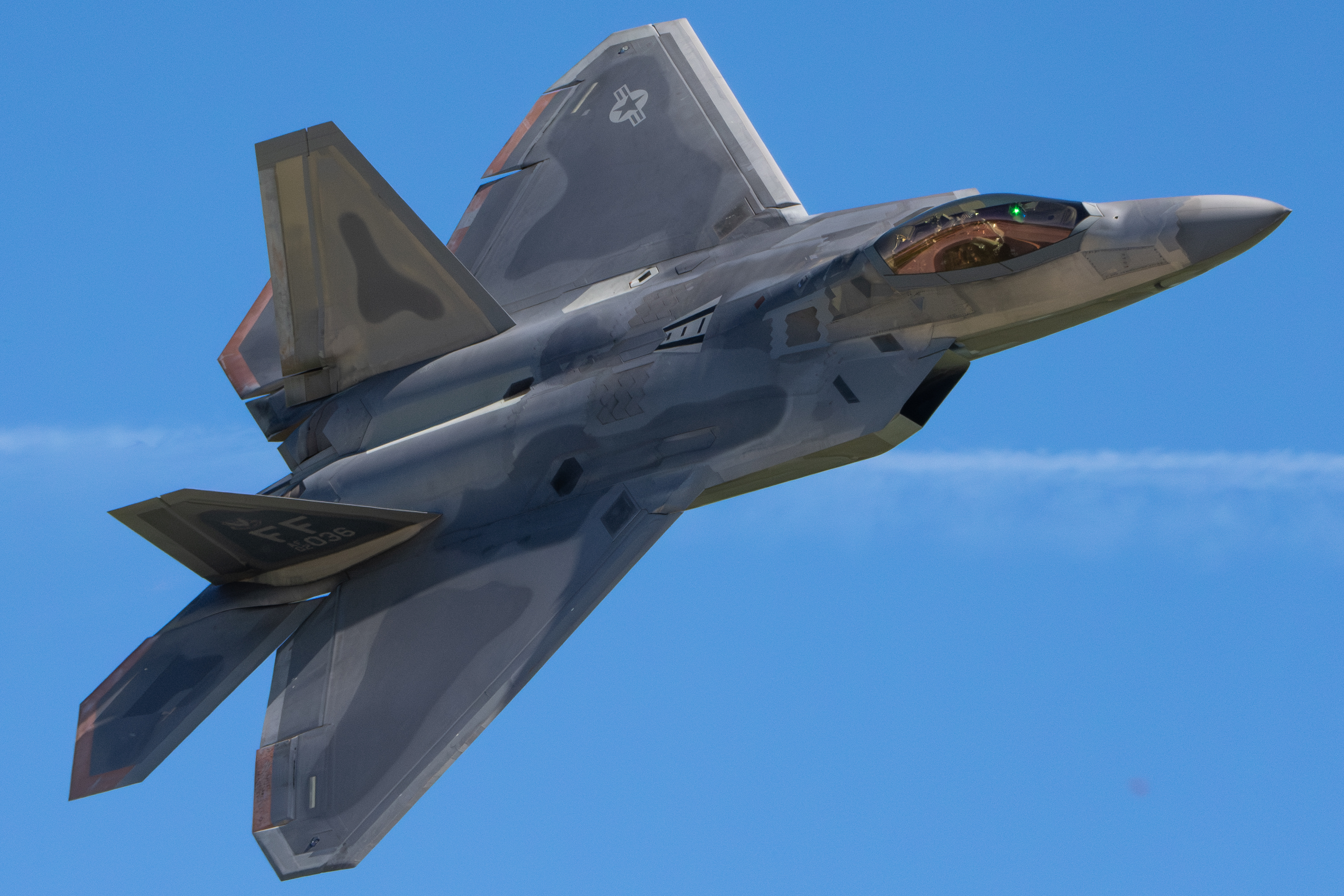 Full size: USAF - United States Air Force Lockheed Martin F-22A Raptor 02-4036 at Fairfield Travis Air Force Base