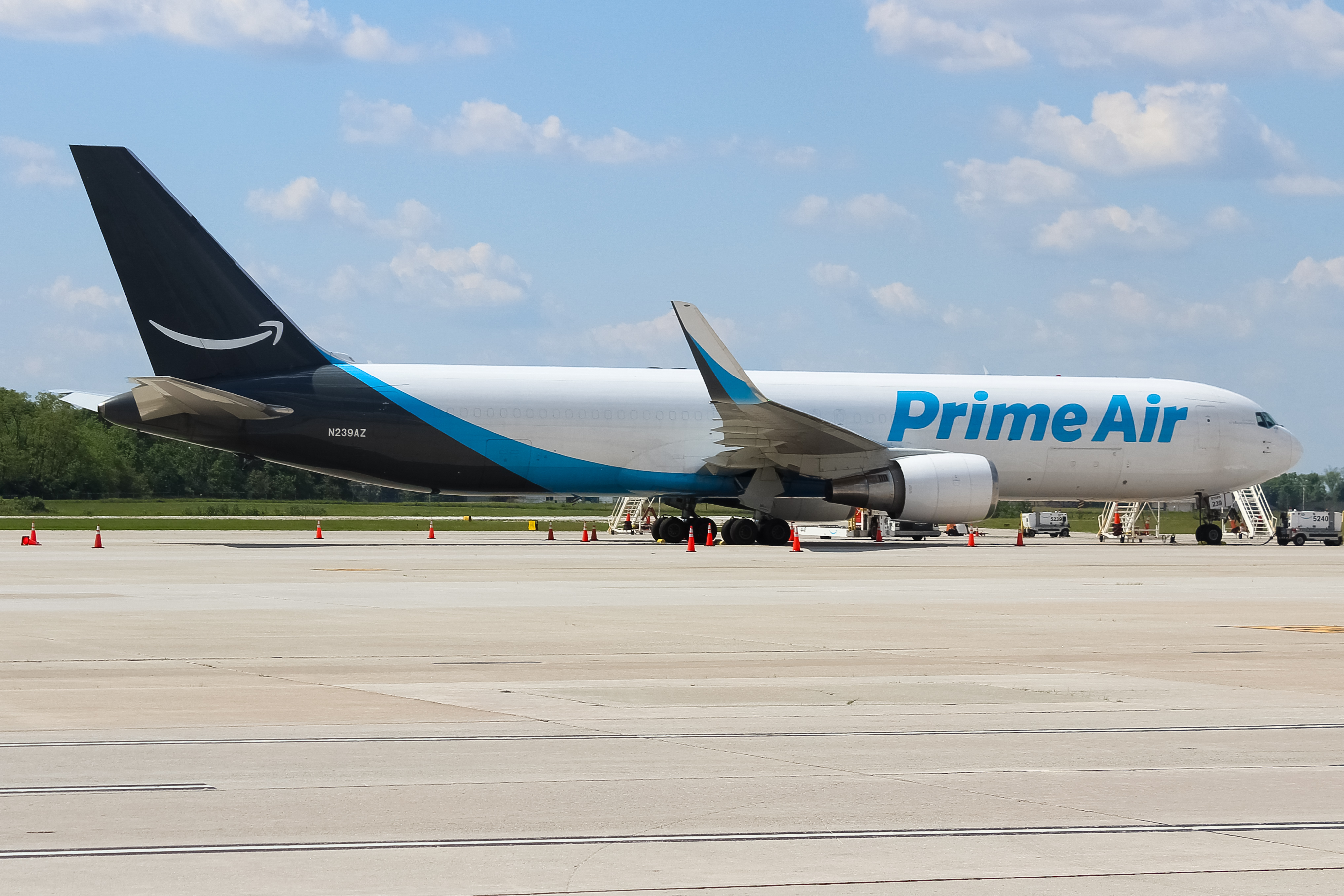Full size: Prime Air Boeing 767-300F N239AZ at Wilmington Air Park