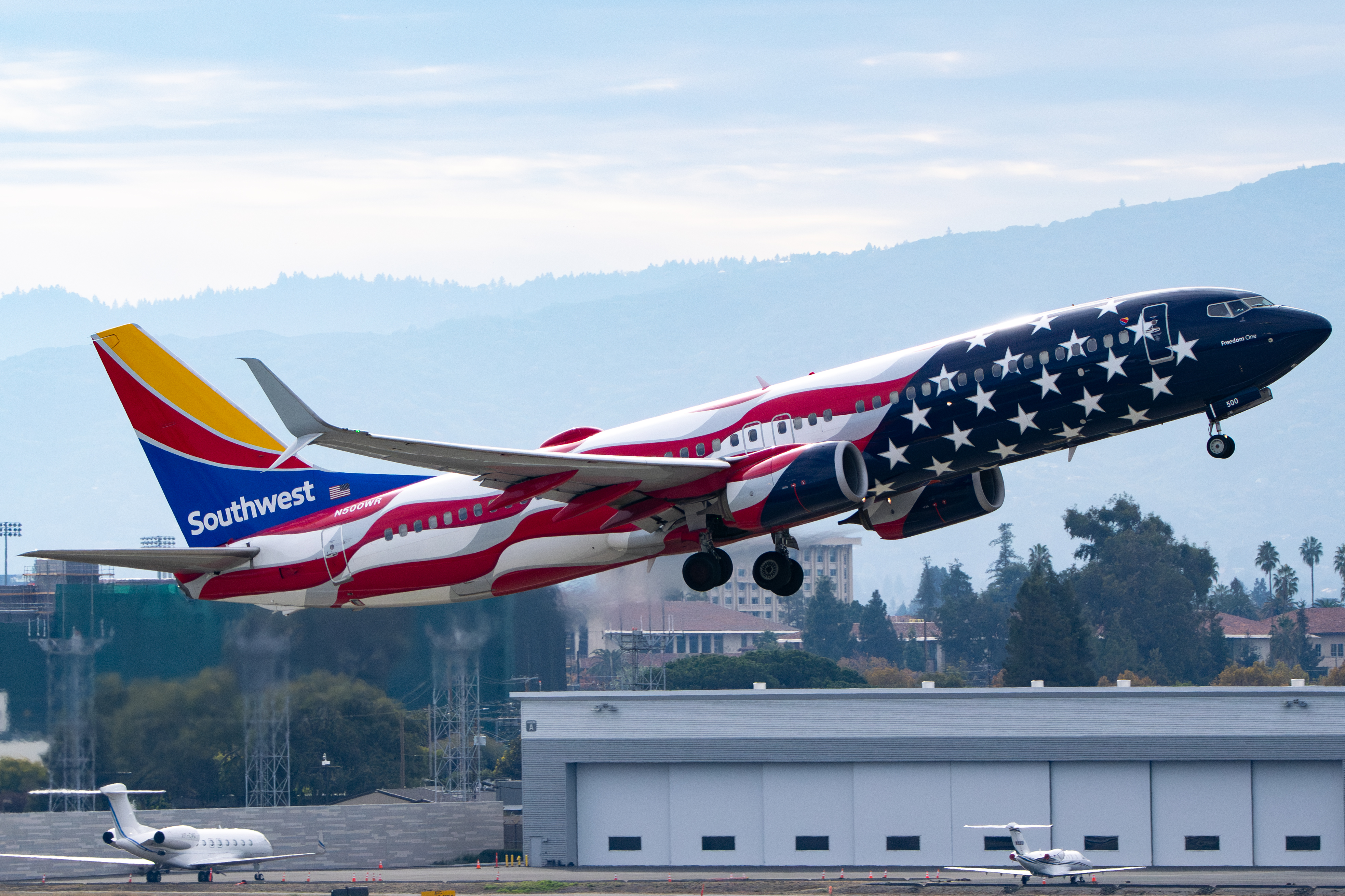 Full size: Southwest Airlines Boeing 737-800 N500WR at Norman Y Mineta San Jose International Airport