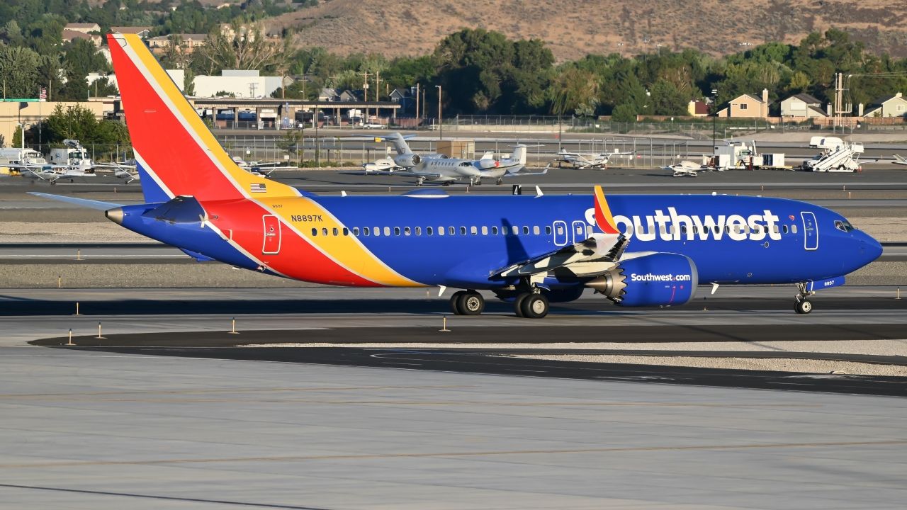 Full size: Southwest Airlines Boeing 737 MAX 8 N8897K at Reno/Tahoe International Airport