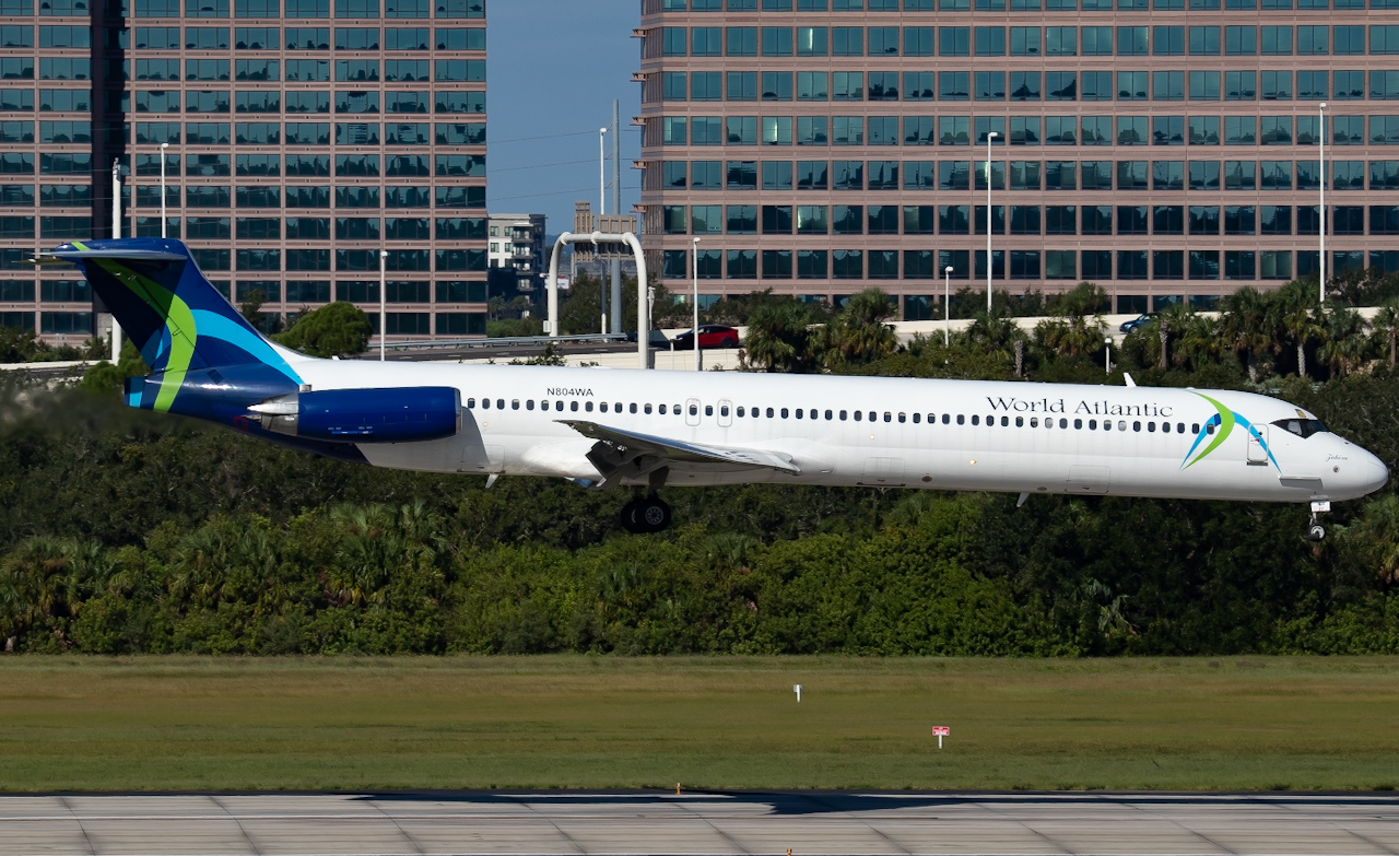 Full size: World Atlantic Airlines McDonnell Douglas MD-83 N804WA at Tampa International Airport