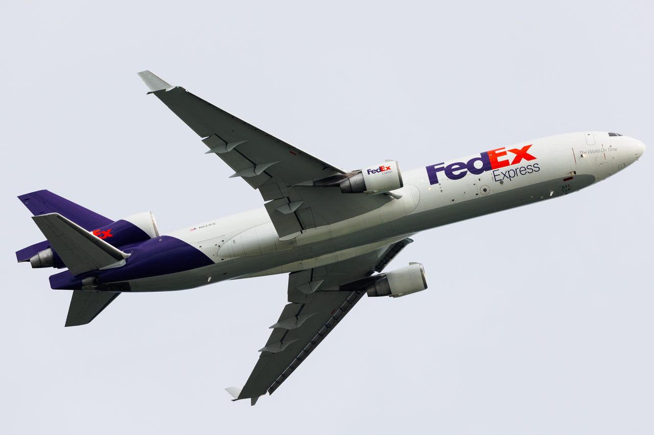 Full size: FedEx McDonnell Douglas MD-11F N621FE at Hong Kong International Airport