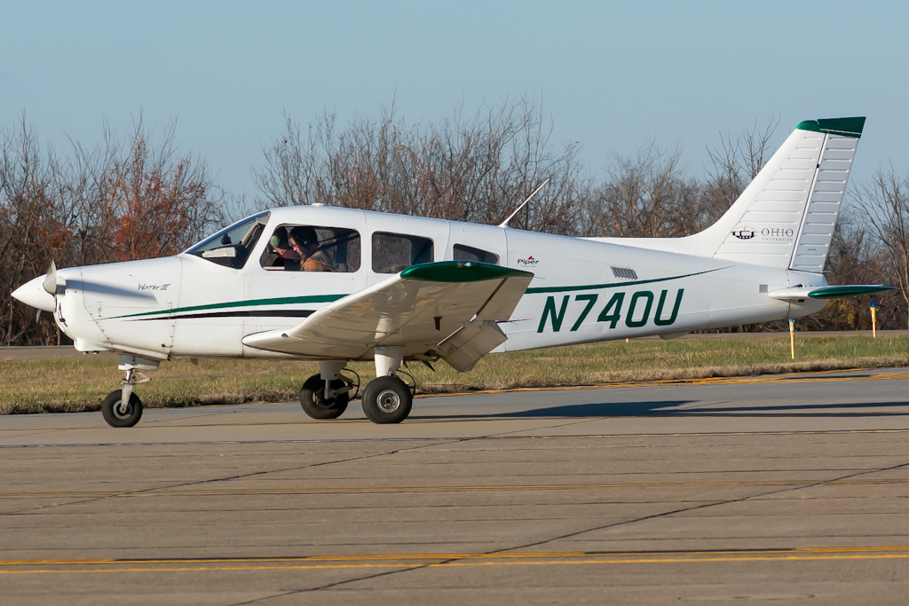 Full size: PRIVATE Piper 28 Warrior N740U at Pittsburgh Allegheny County Airport