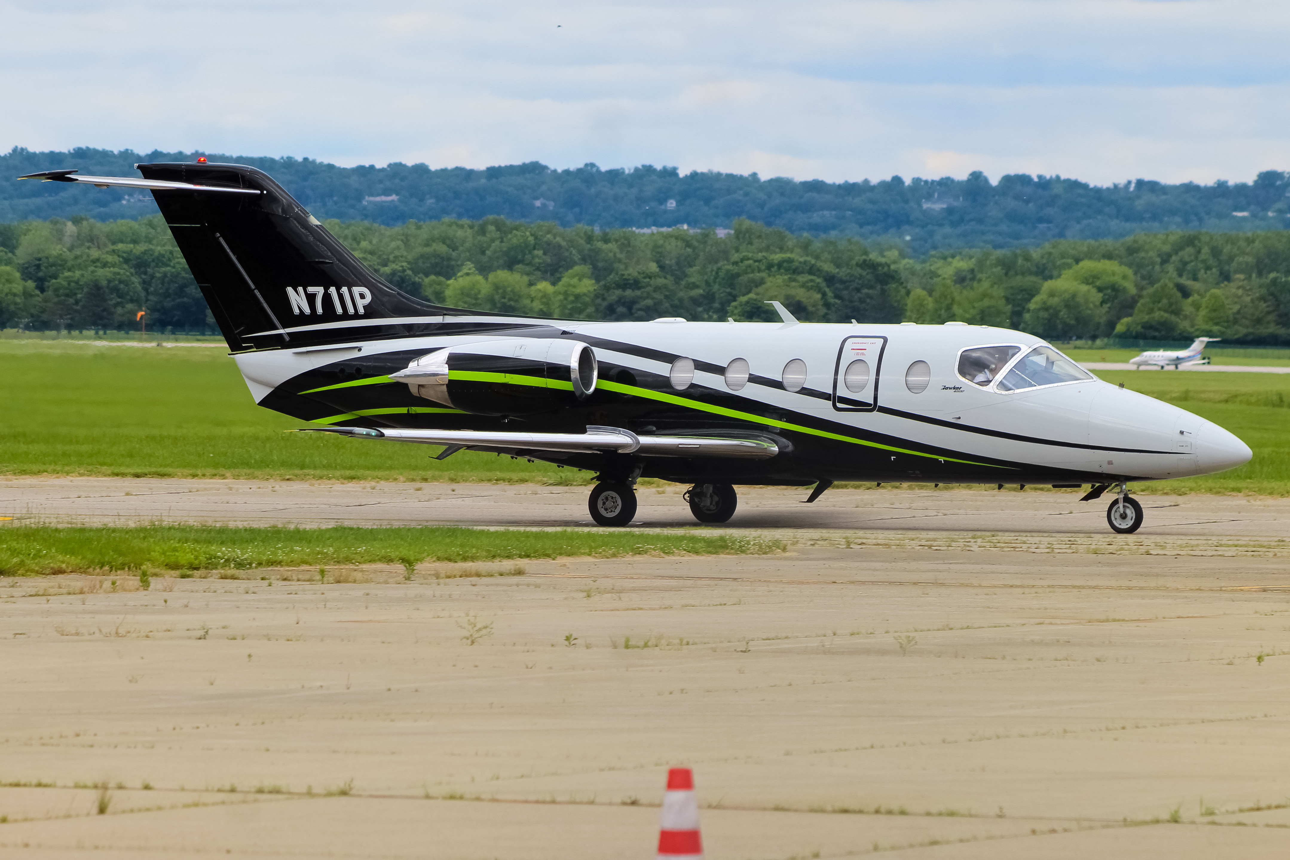 Full size: PRIVATE Beechcraft Hawker 400 N711P at Cincinnati Municipal Airport/Lunken Field