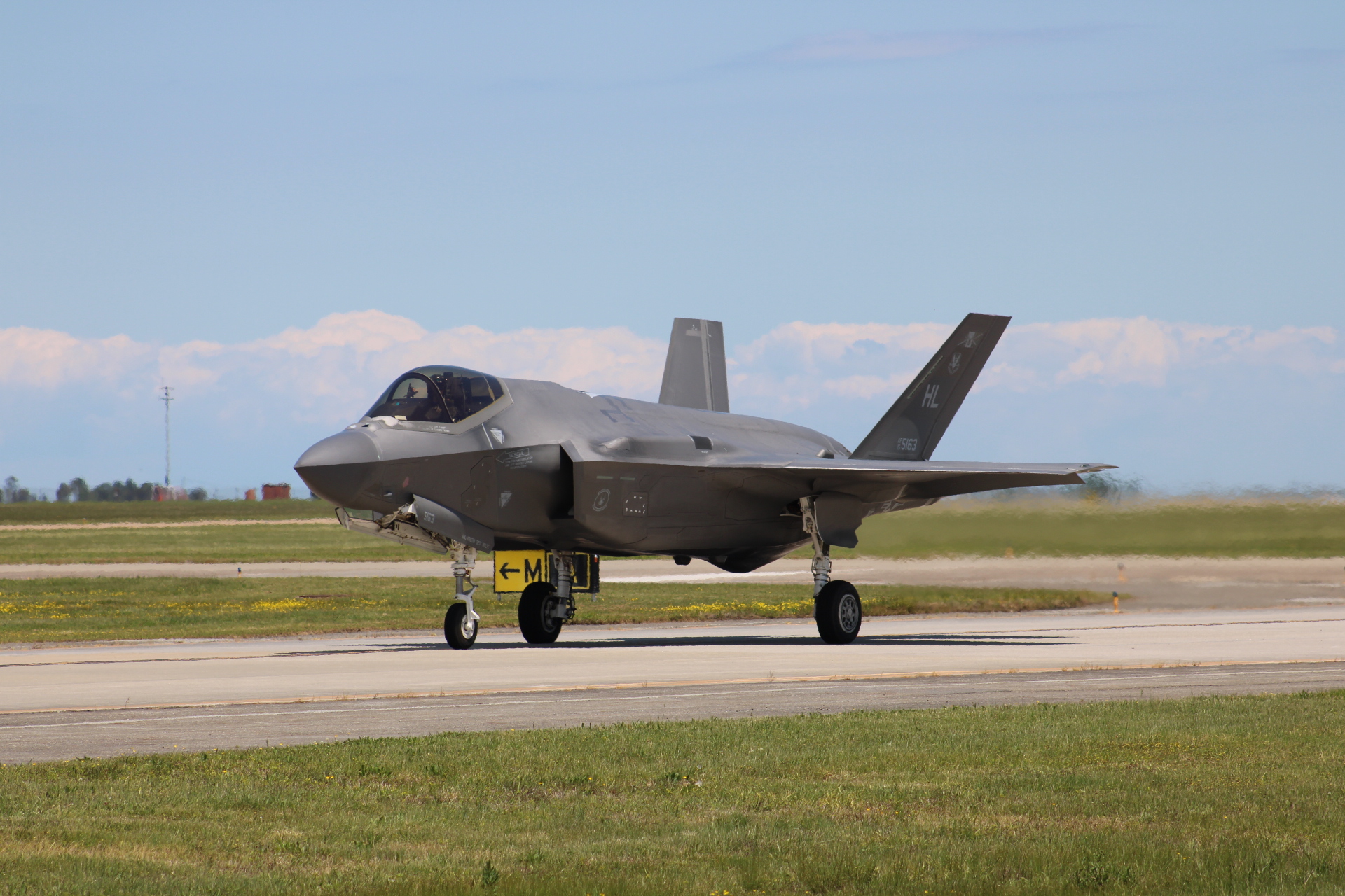 Full size: USAF - United States Air Force Lockheed Martin F-35 Lightning 15-5163 at Langley Air Force Base