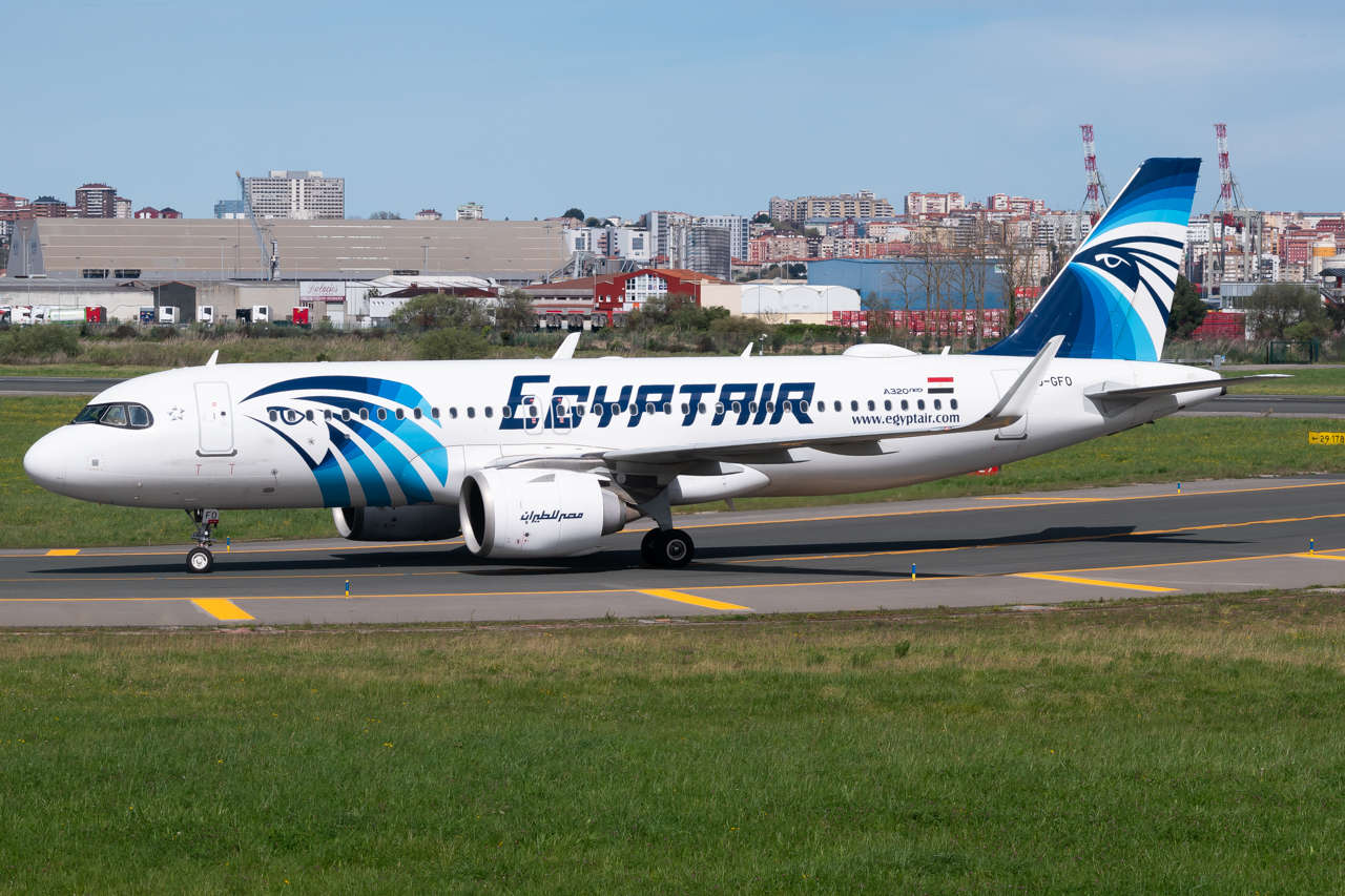 Full size: EgyptAir Airbus A320NEO SU-GFO at Santander Airport