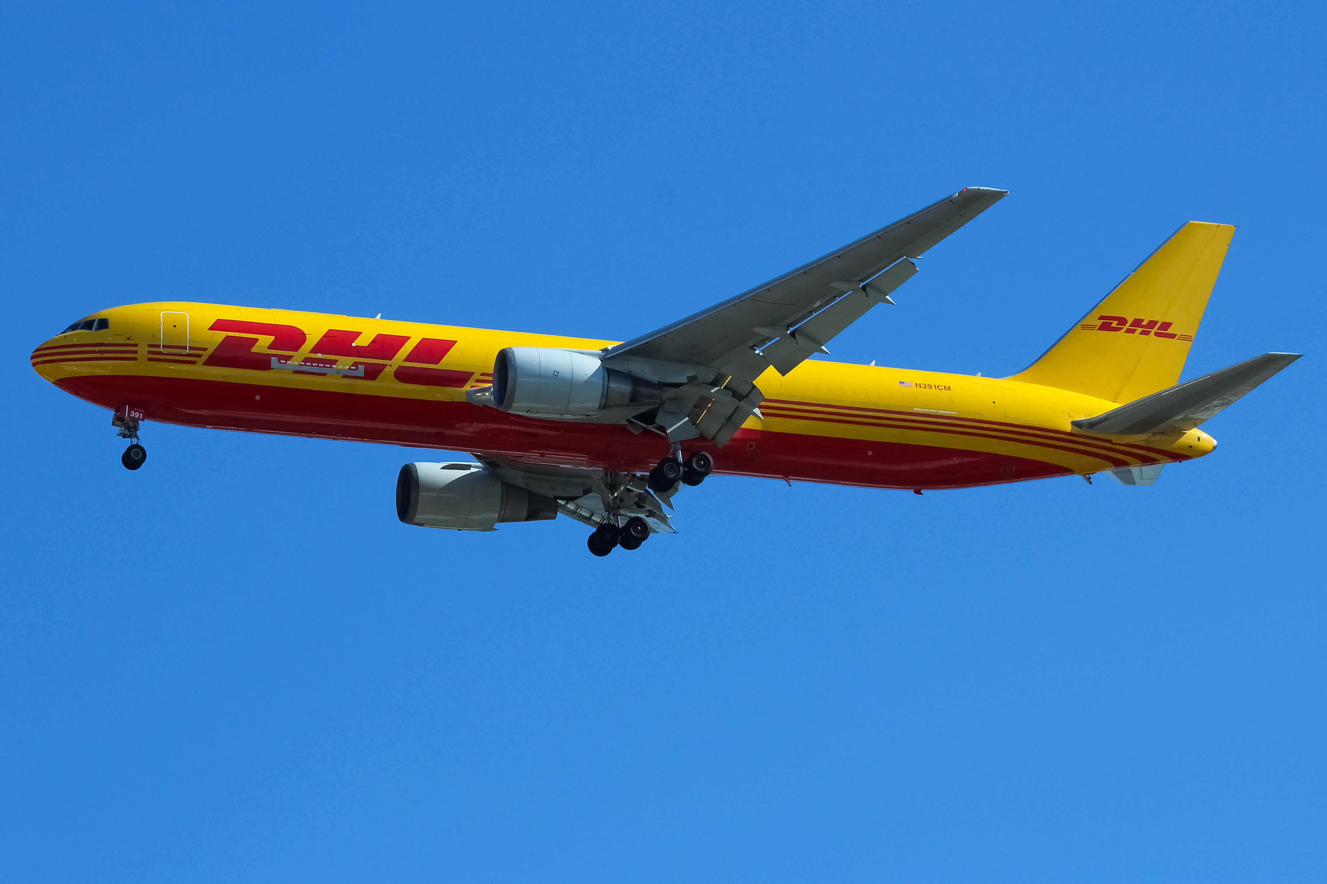 Full size: DHL Boeing 767-300F N391CM at Cincinnati/Northern Kentucky International Airport