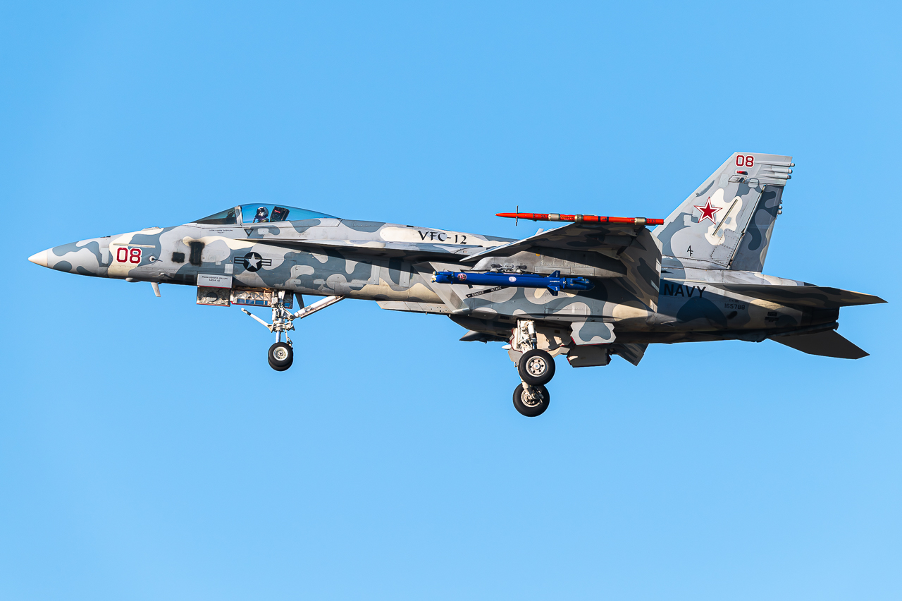 Full size: USN - United States Navy Boeing F/A-18E/F Super Hornet 165788 at North Island NAS