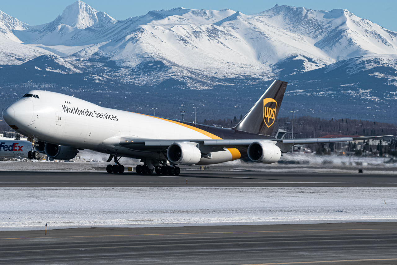 Full size: United Parcel Service Boeing 747-8F N609UP at Anchorage Ted Stevens International Airport