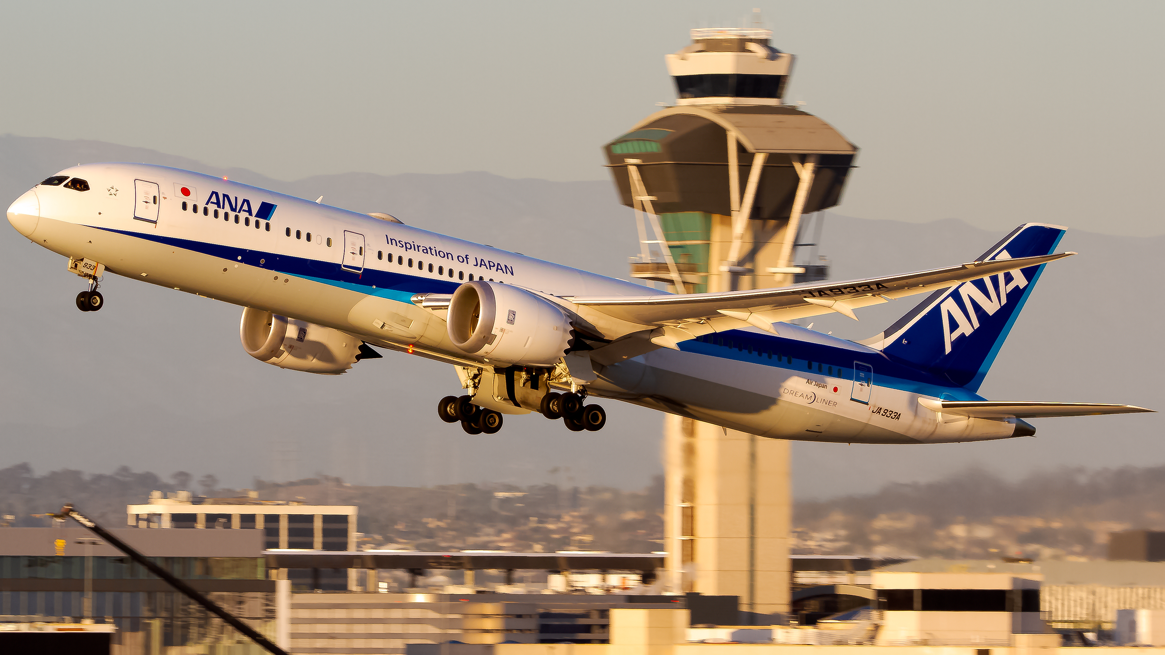 Full size: All Nippon Airways Boeing 787-9 JA933A at Los Angeles International Airport