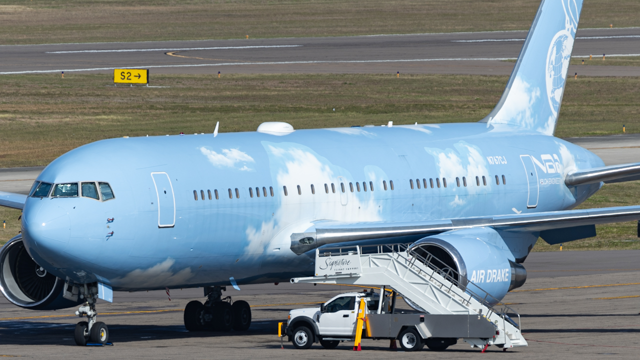 Full size: Air Drake Boeing 767-200 N767CJ at Tampa International Airport