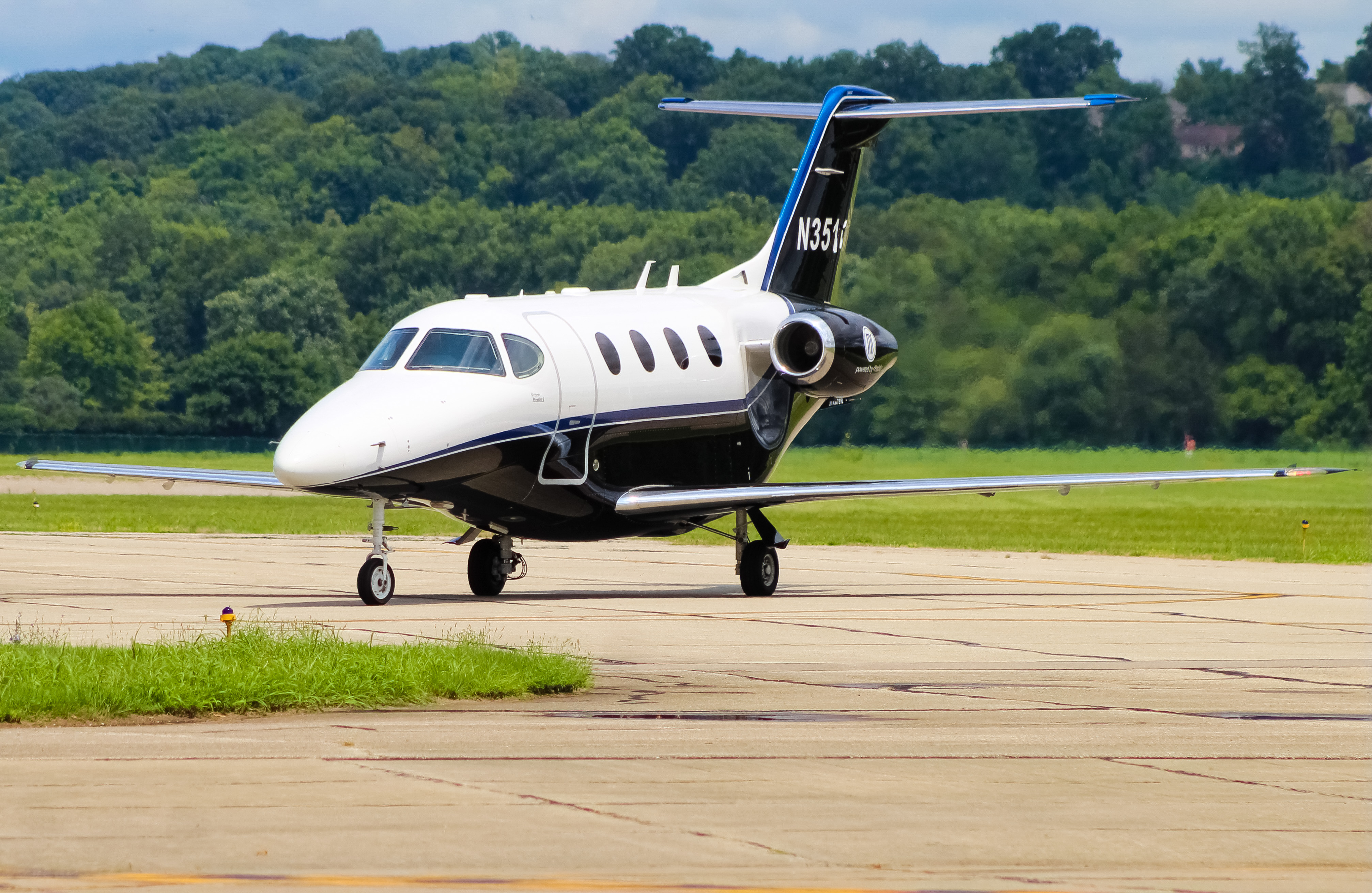 Full size: PRIVATE Beechcraft Premier  N351CW at Cincinnati Municipal Airport/Lunken Field