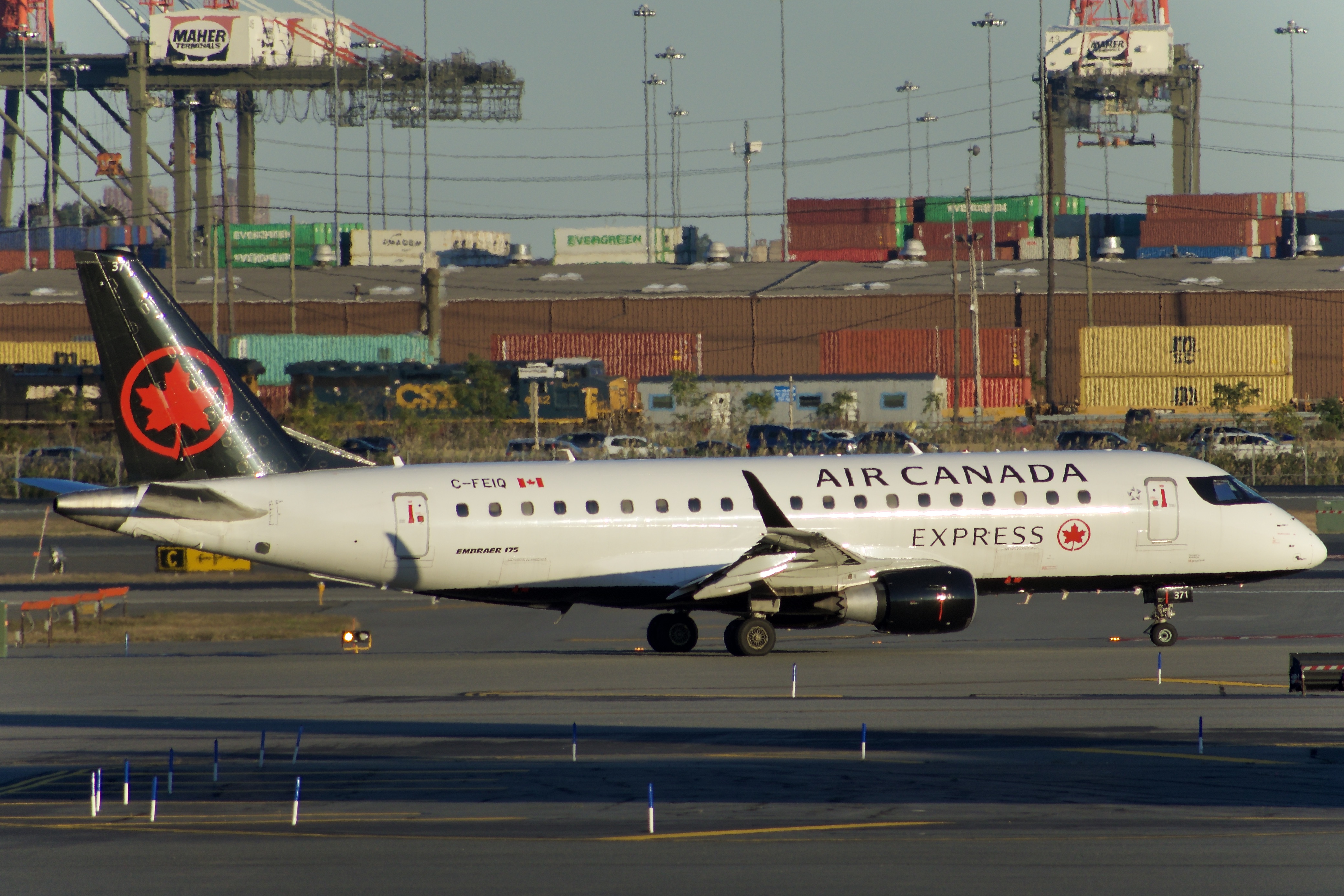 Full size: Air Canada Express Embraer E170 C-FEIQ at Newark Liberty International Airport