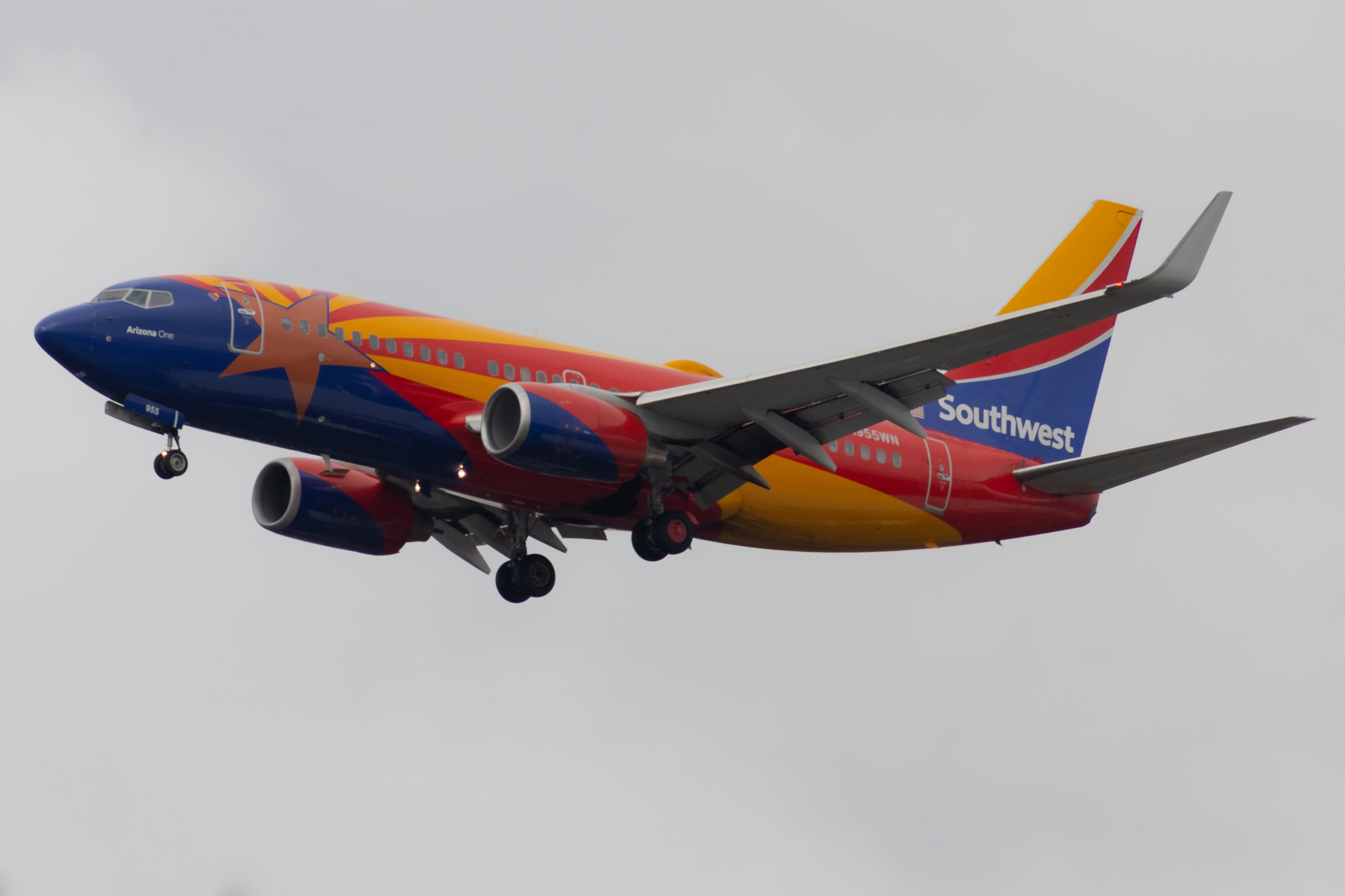 Full size: Southwest Airlines Boeing 737-700 N955WN at Seattle-Tacoma International Airport