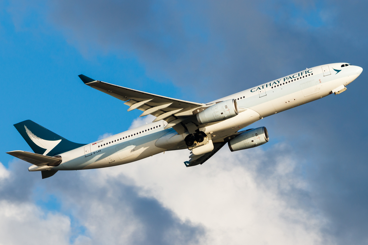 Full size: Cathay Pacific Airbus A330-300 B-LAR at Hong Kong International Airport