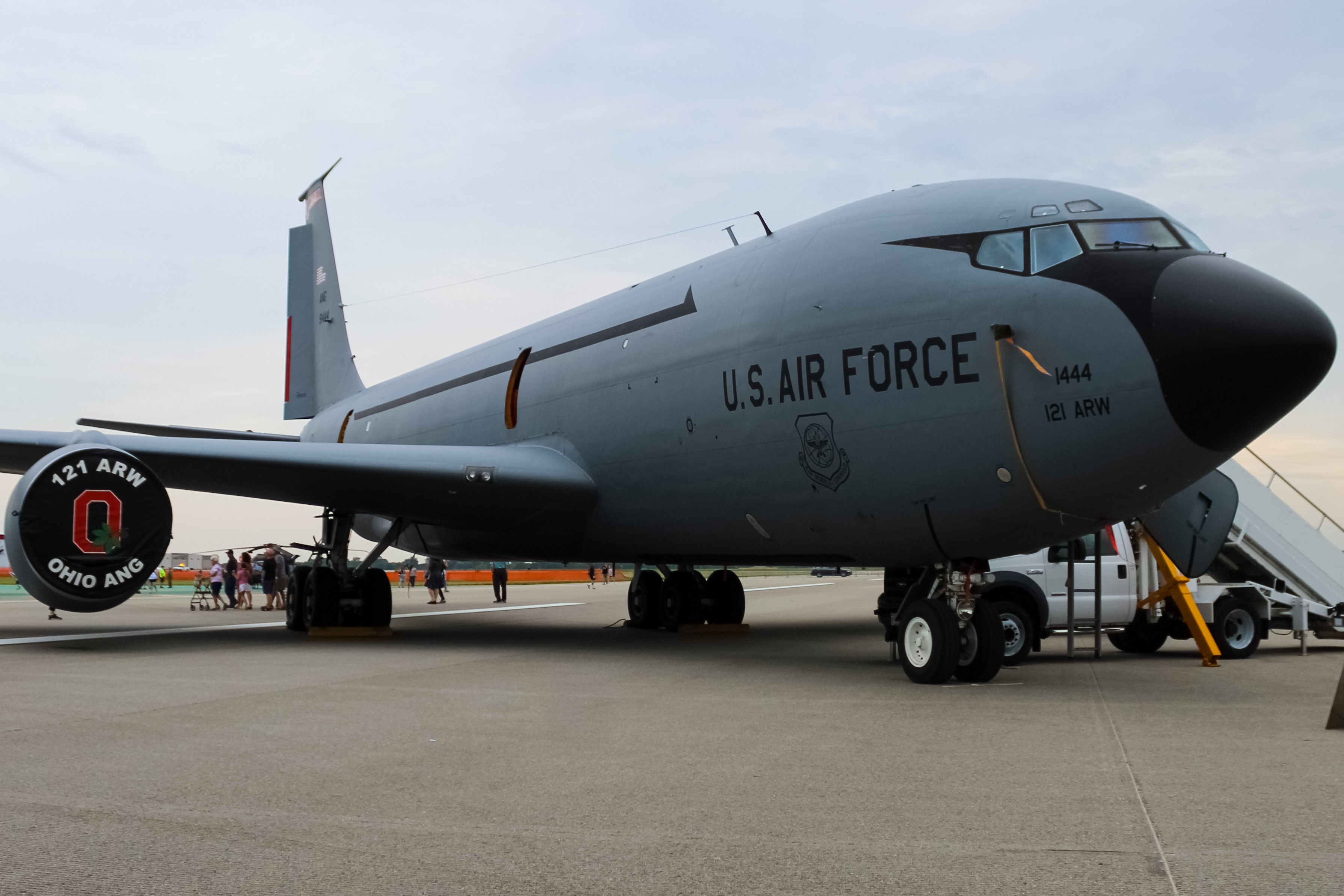Full size: USAF - United States Air Force Boeing KC-135 Stratotanker 59-1444 at James M Cox Dayton International Airport