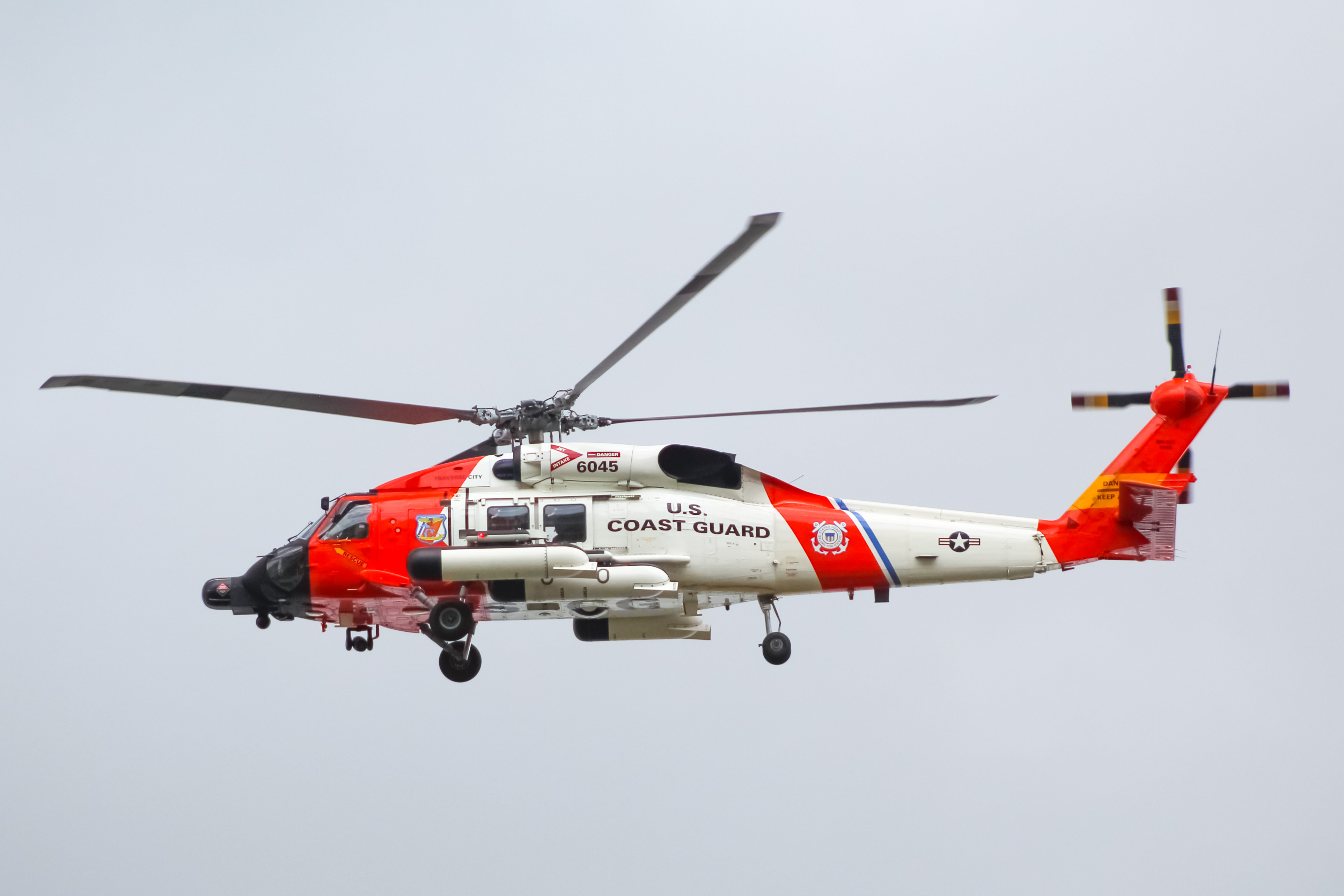 Full size: USCG Sikorsky MH-60T Jayhawk 6045 at General Mitchell International Airport