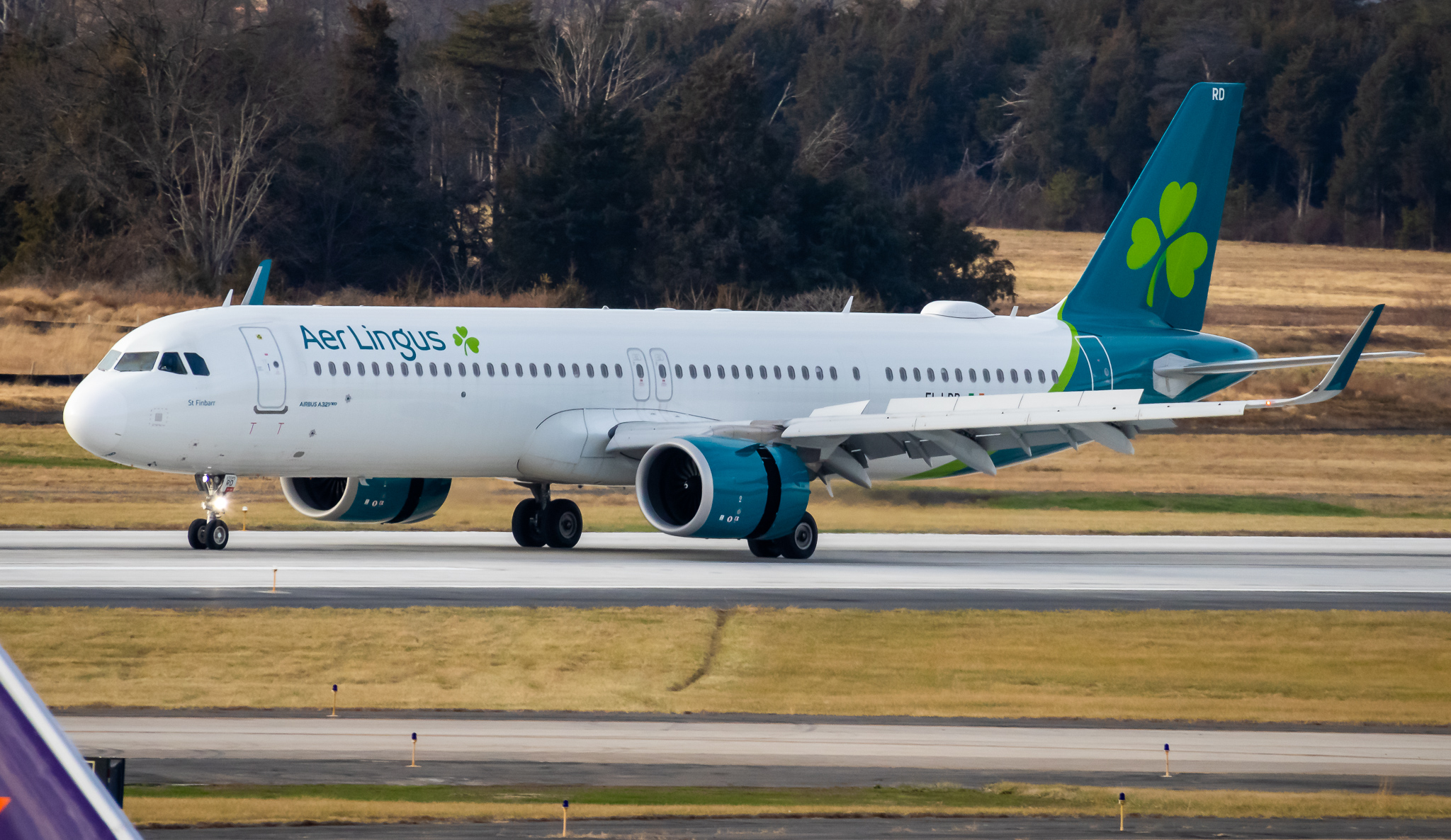 Full size: Aer Lingus Airbus A321NEO EI-LRD at Washington Dulles International Airport