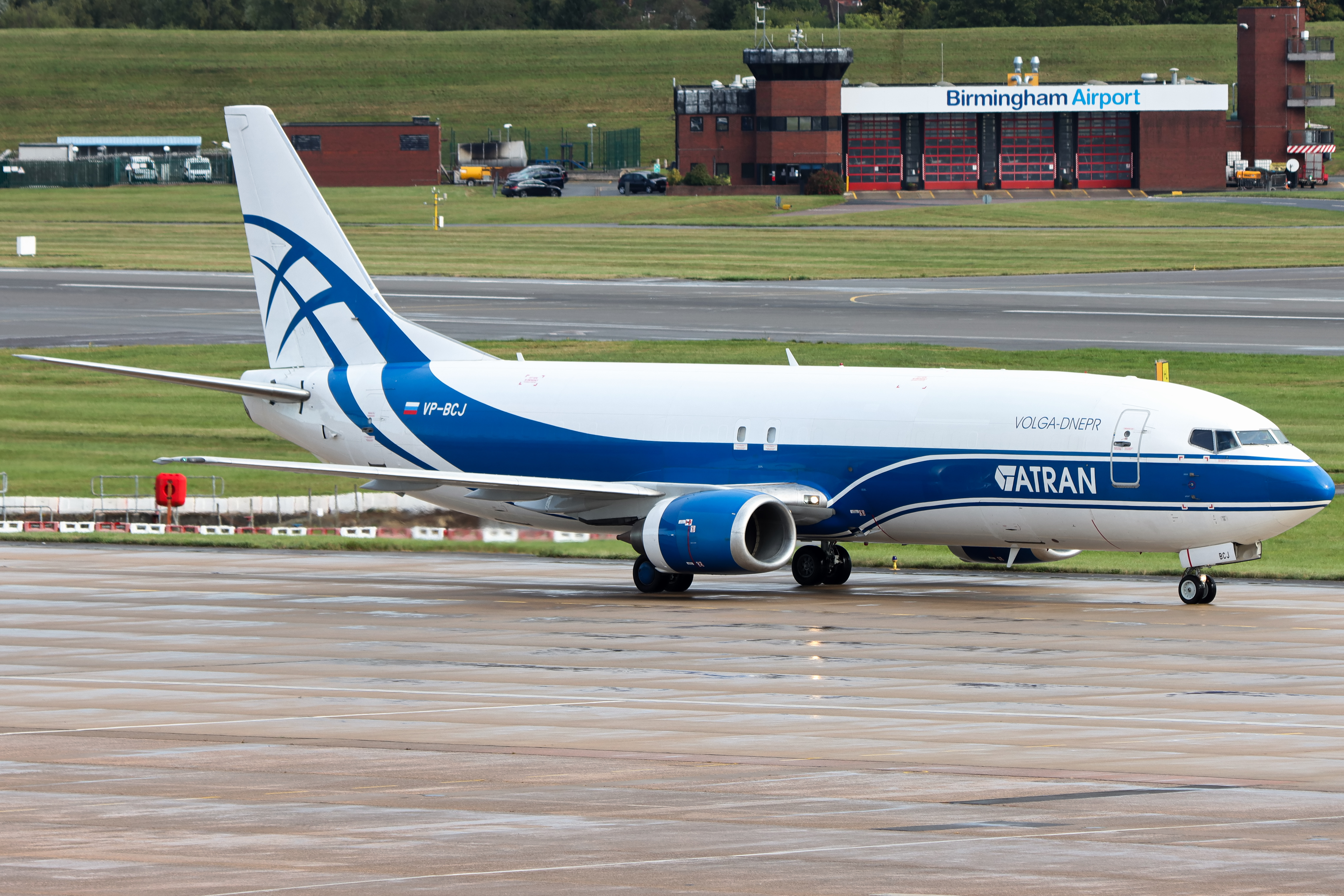 Full size: ATRAN Boeing 737-400F VP-BCJ at Birmingham Airport