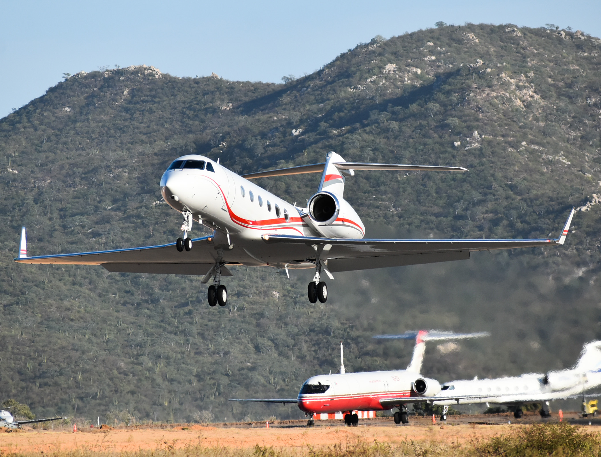Full size: Winbrook LLC Gulfstream IV N24JR at Aeropuerto de Cabo San Lucas Internacional