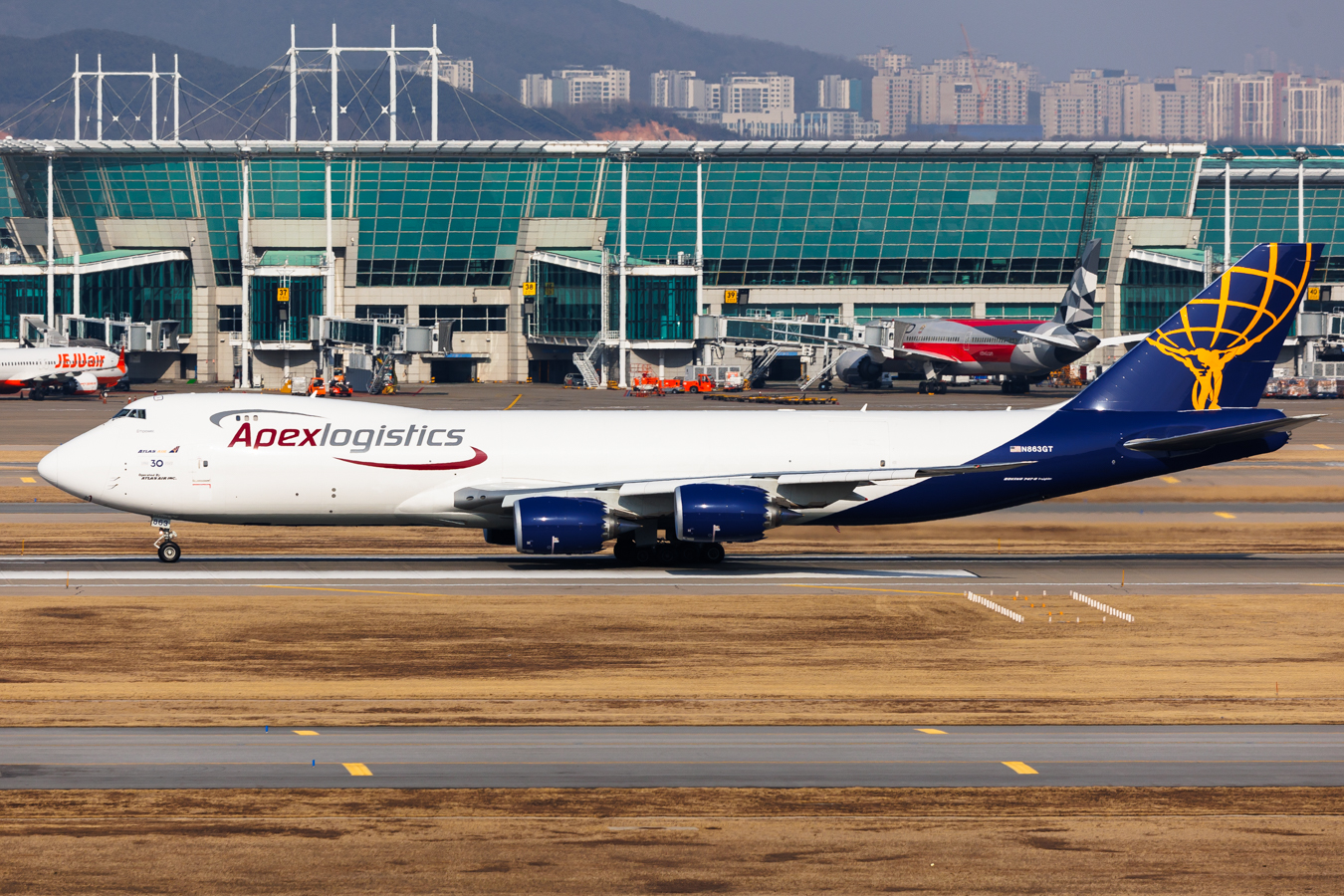 Full size: Atlas Air Boeing 747-8F N863GT at Seoul-Incheon International Airport