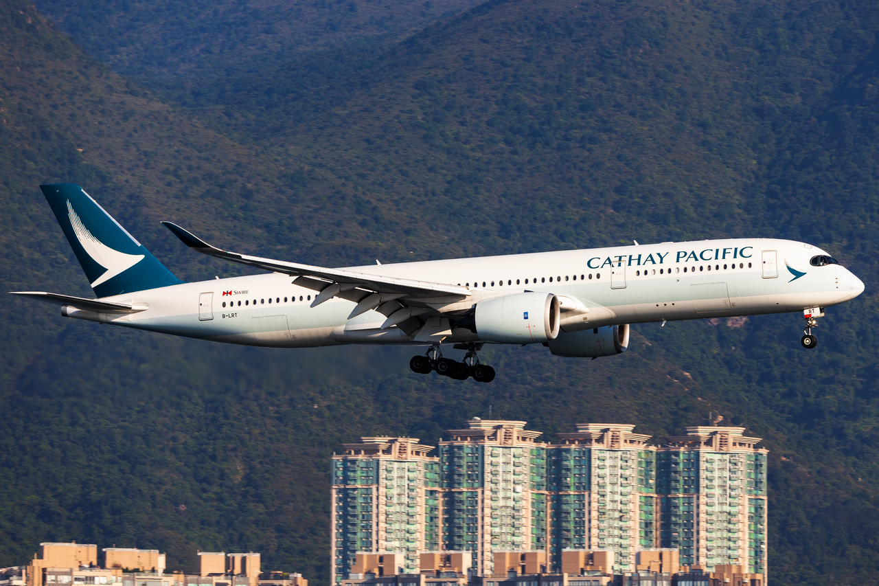 Full size: Cathay Pacific Airbus A350-900 B-LRT at Hong Kong International Airport