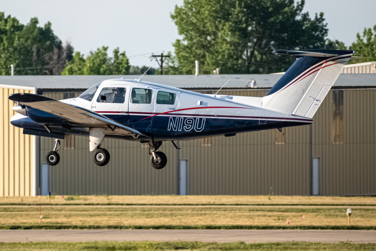 Full size: PRIVATE Beechcraft 76 Duchess N19U at Vance Brand Airport