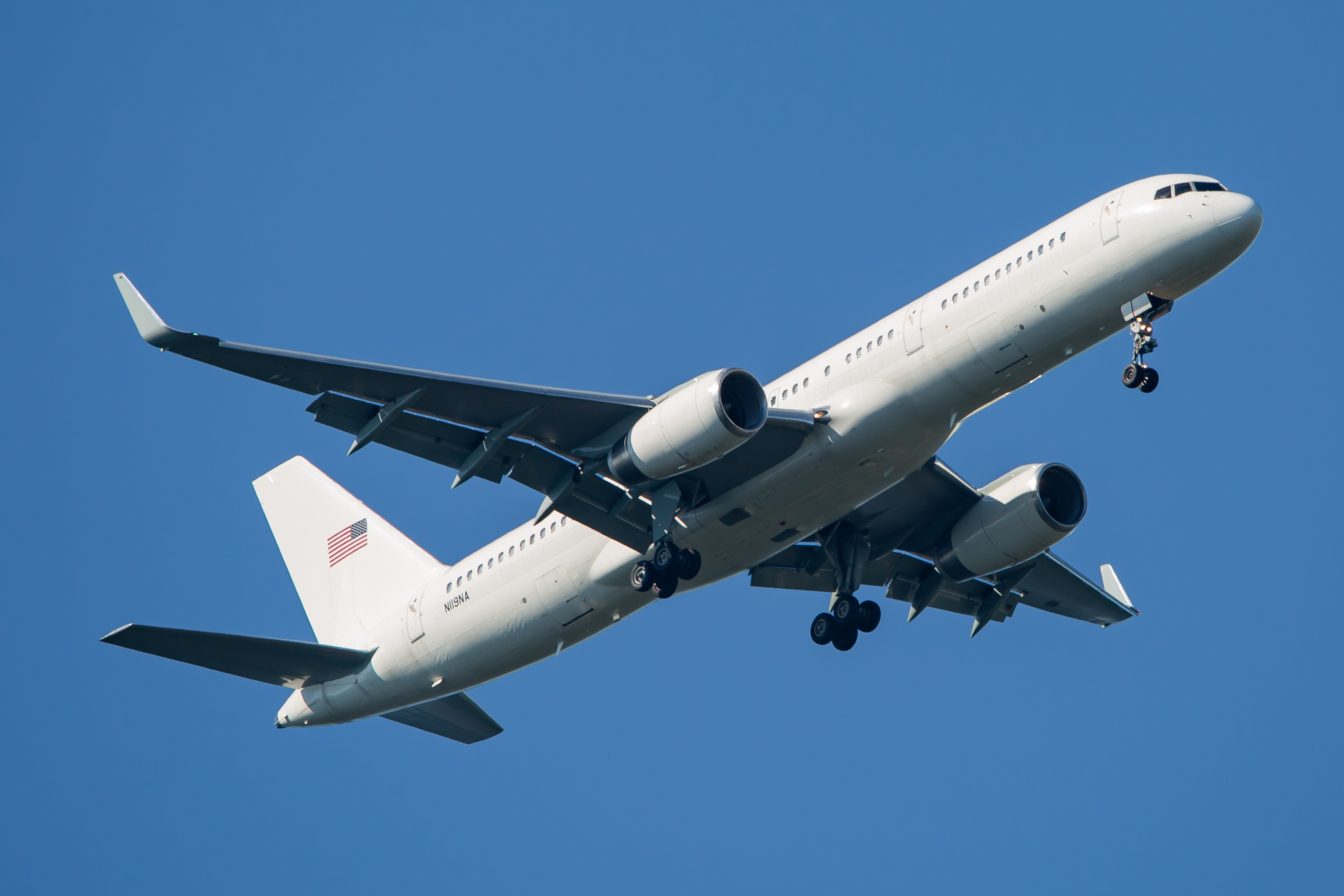Full size: United States Department of Justice  Boeing 757-200 N119NA at Baltimore/Washington International Thurgood Marshall Airport