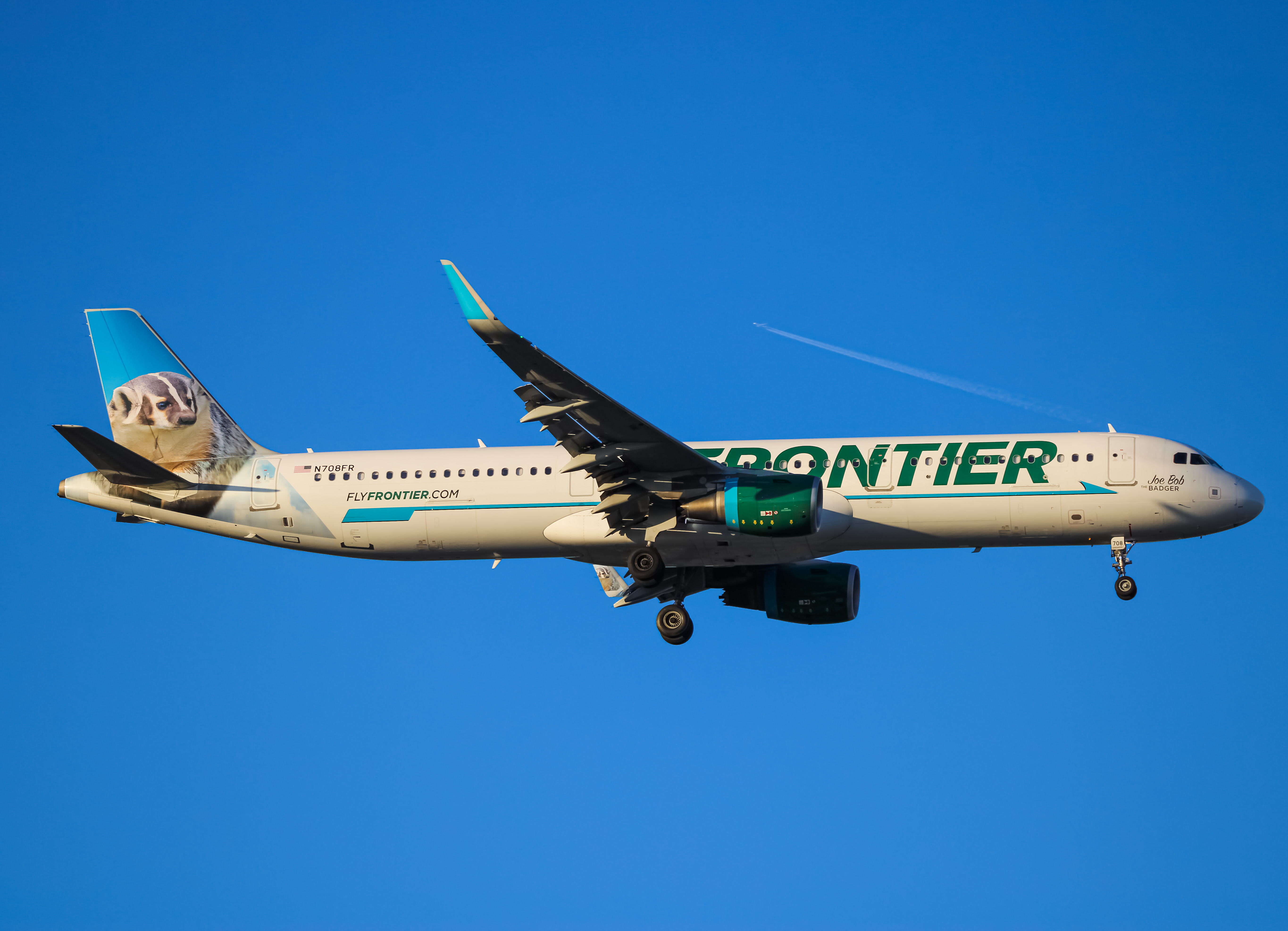 Full size: Frontier Airlines Airbus A321-200 N708FR at Baltimore/Washington International Thurgood Marshall Airport