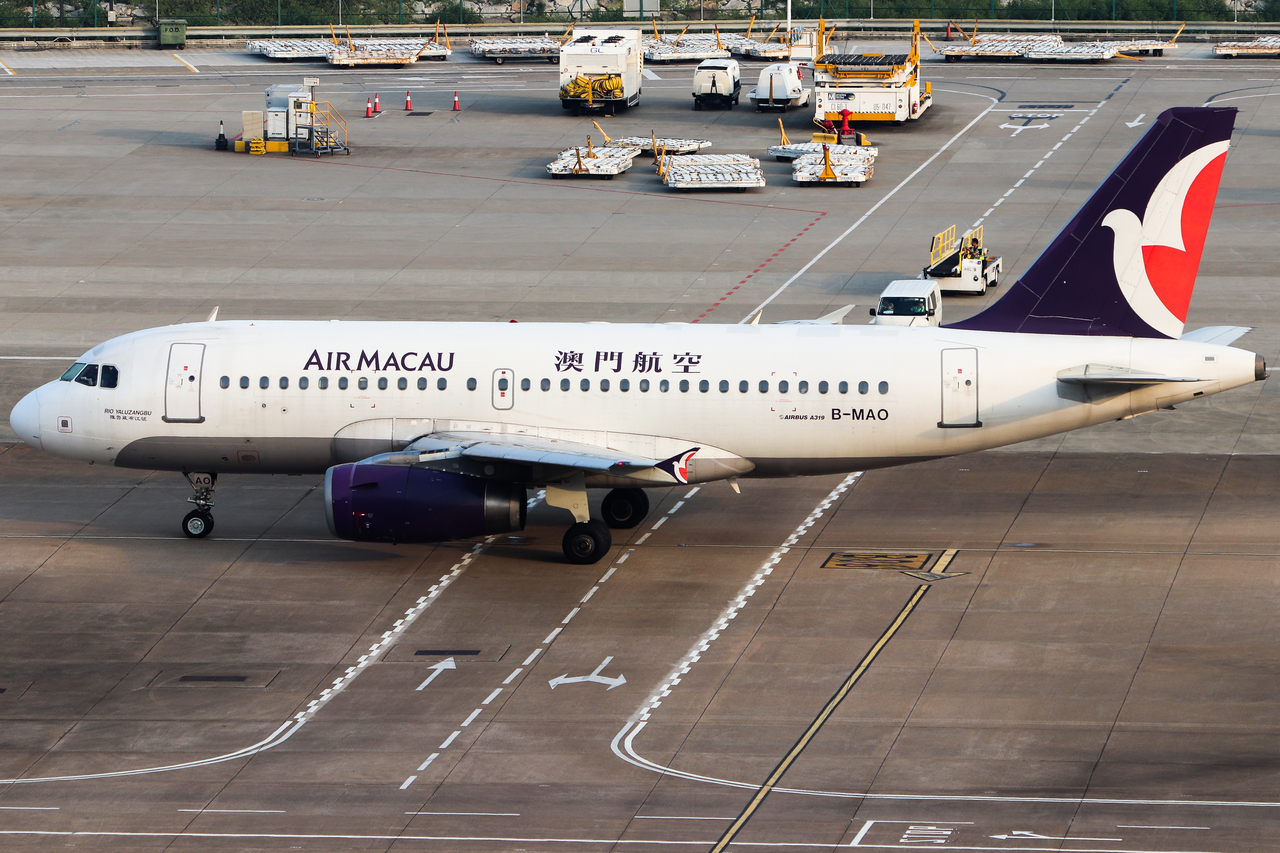 Full size: Air Macau Airbus A319 B-MAO at Macau International Airport