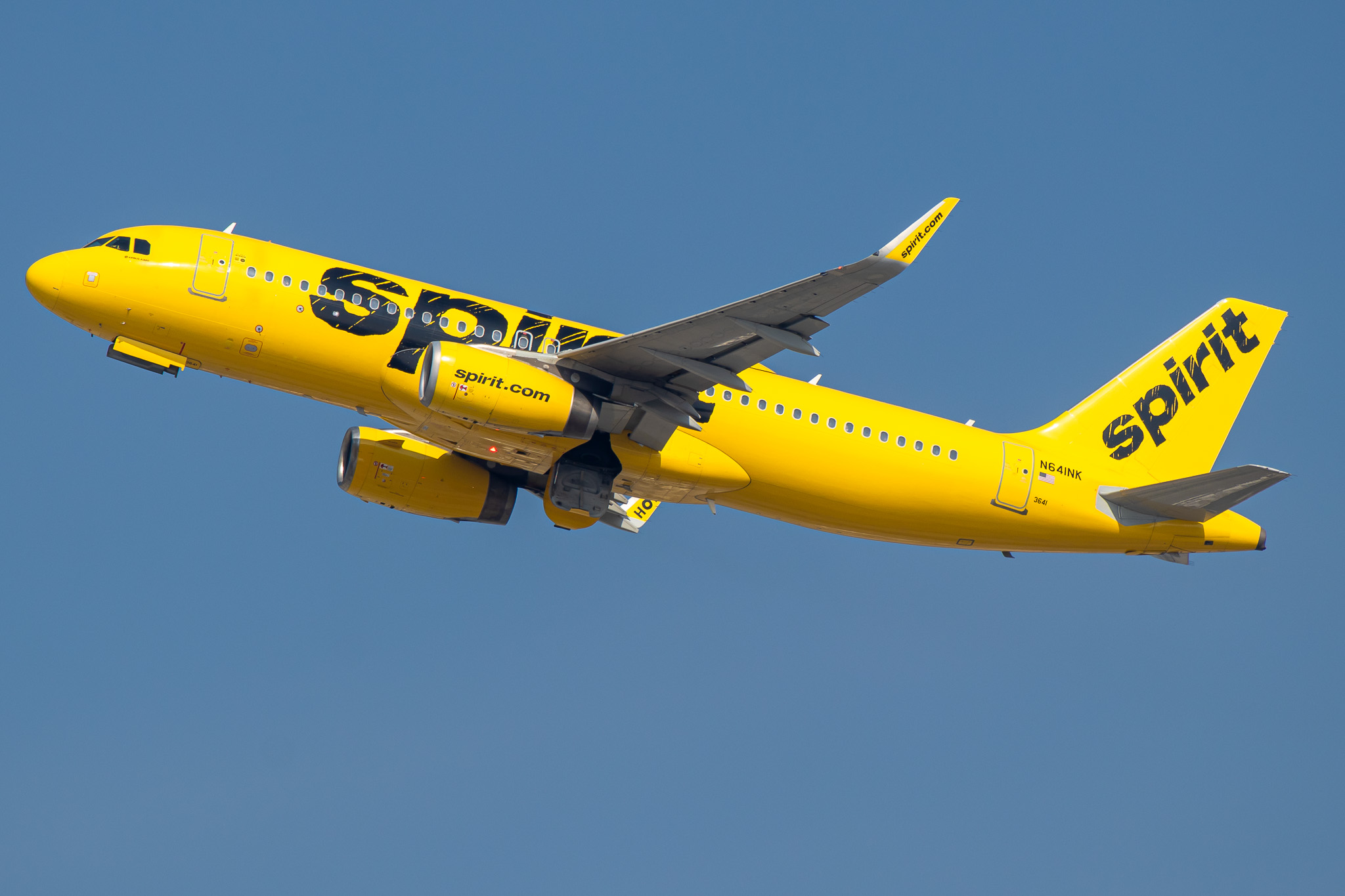 Full size: Spirit Airlines Airbus A320 N641NK at Los Angeles International Airport