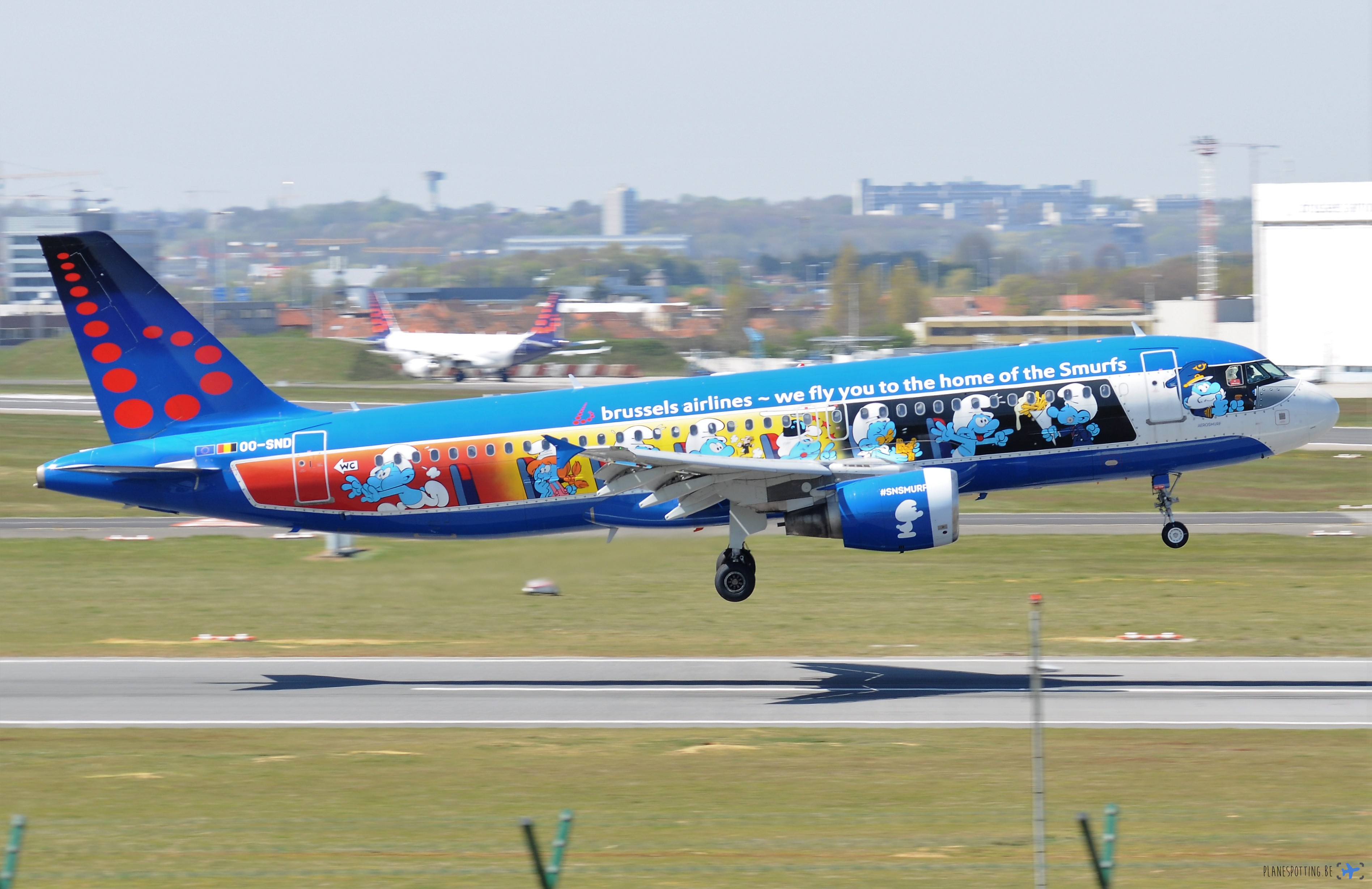Full size: Brussels Airlines Airbus A320 OO-SND at Brussels Airport
