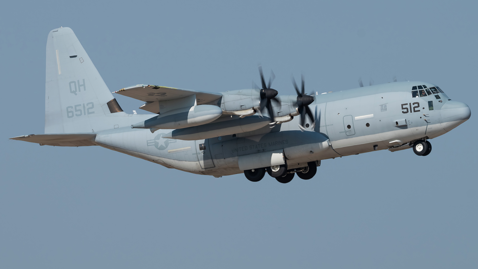 Full size: USMC - United States Marine Corp Lockheed KC-130H Hercules 166512 at Fort Worth Naval Air Station JRB (Carswell Field) Airport