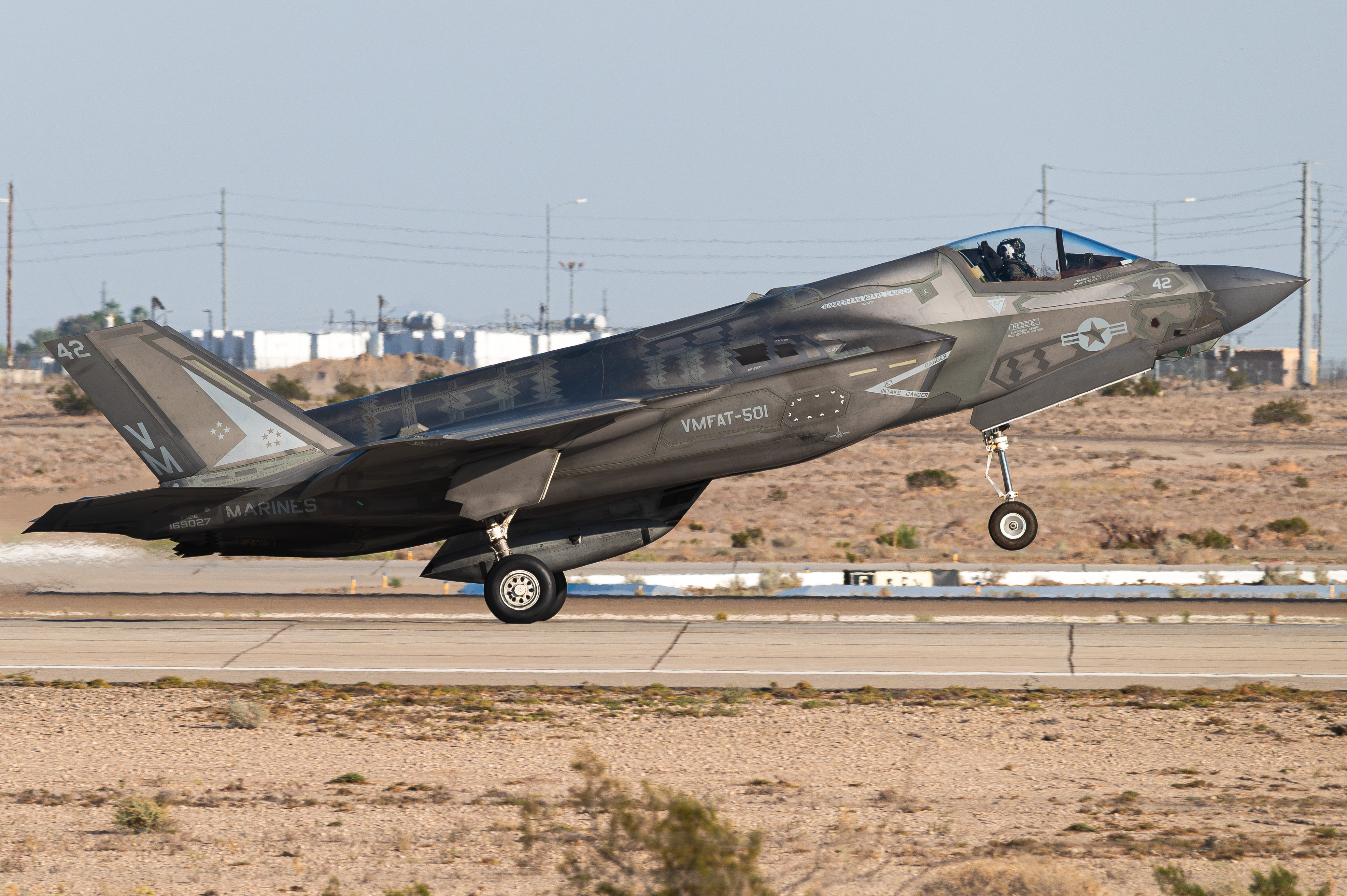 Full size: USMC - United States Marine Corp Lockheed Martin F-35 Lightning 169027 at 