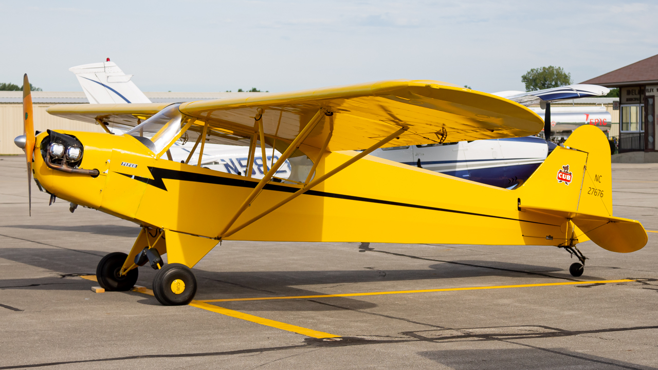 Full size: PRIVATE Piper Cub N27676 at Delaware Municipal Airport